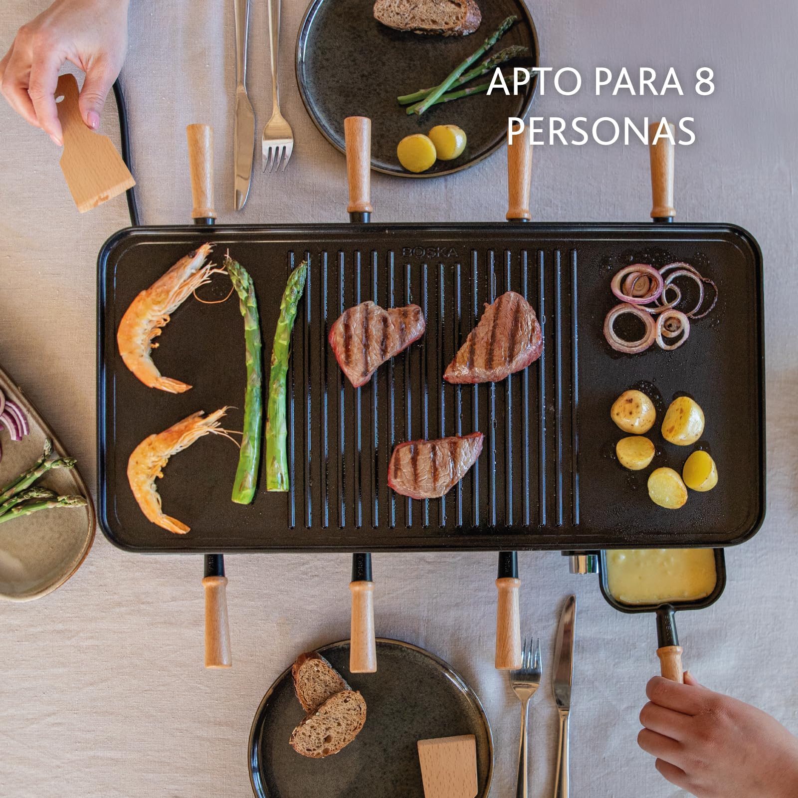 BOSKA Raclette Grill 8 Personas 1400 W - Plancha Eléctrica con Placa Cerámica PFAS Libre - Placa Reversible Antiadherente - Termostato Ajustable - Parrilla de Mesa - Negro | Plancha raclette con placa reversible, 8 sartenes, revestimiento sin PFAS y acaba