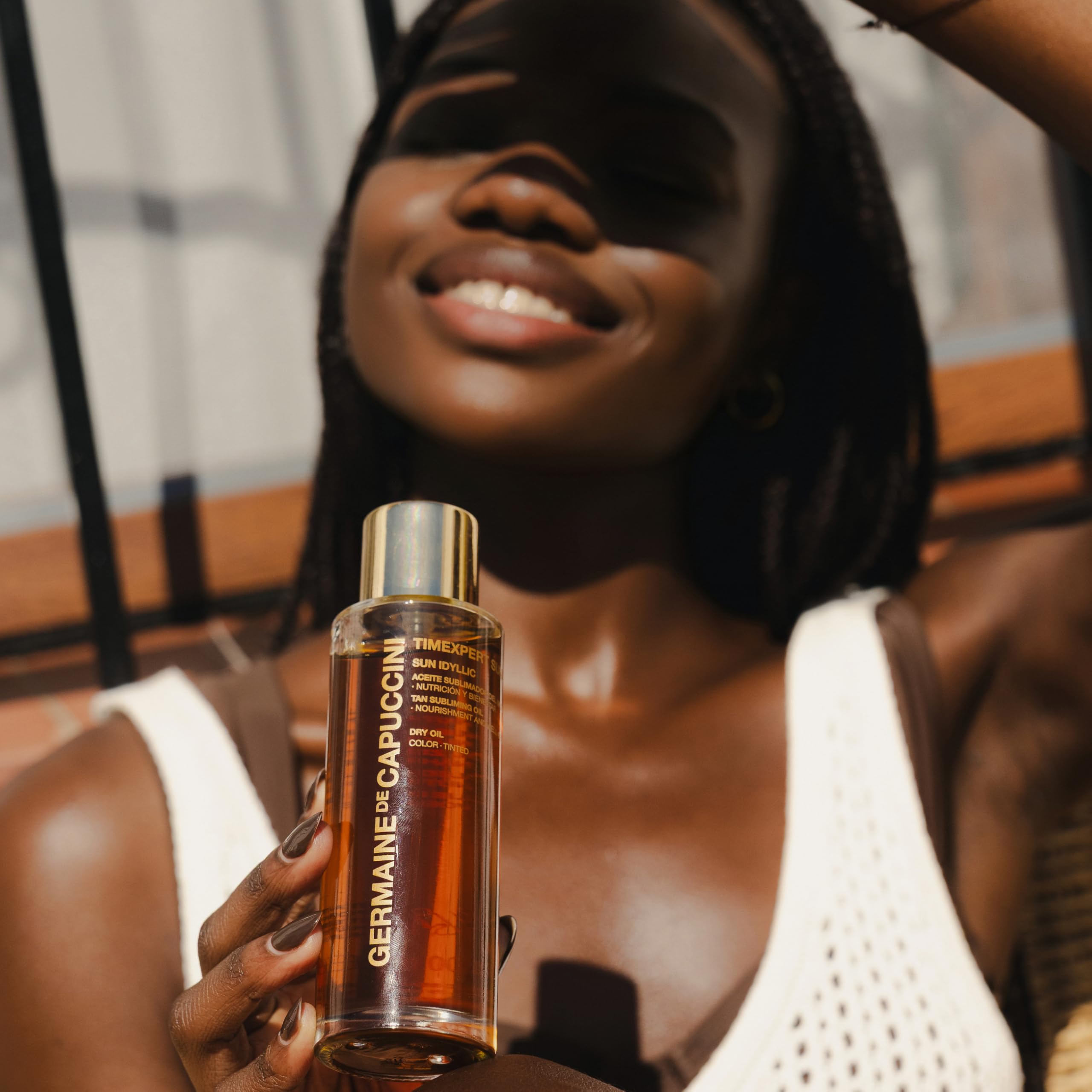 Germaine de Capuccini - Golden Caresse | Sun Idyllic Aceite Sublimador Del Bronceado - Aceite Bronceador Aftersun - Reconforta y protege la piel tras la exposición solar - 100ml