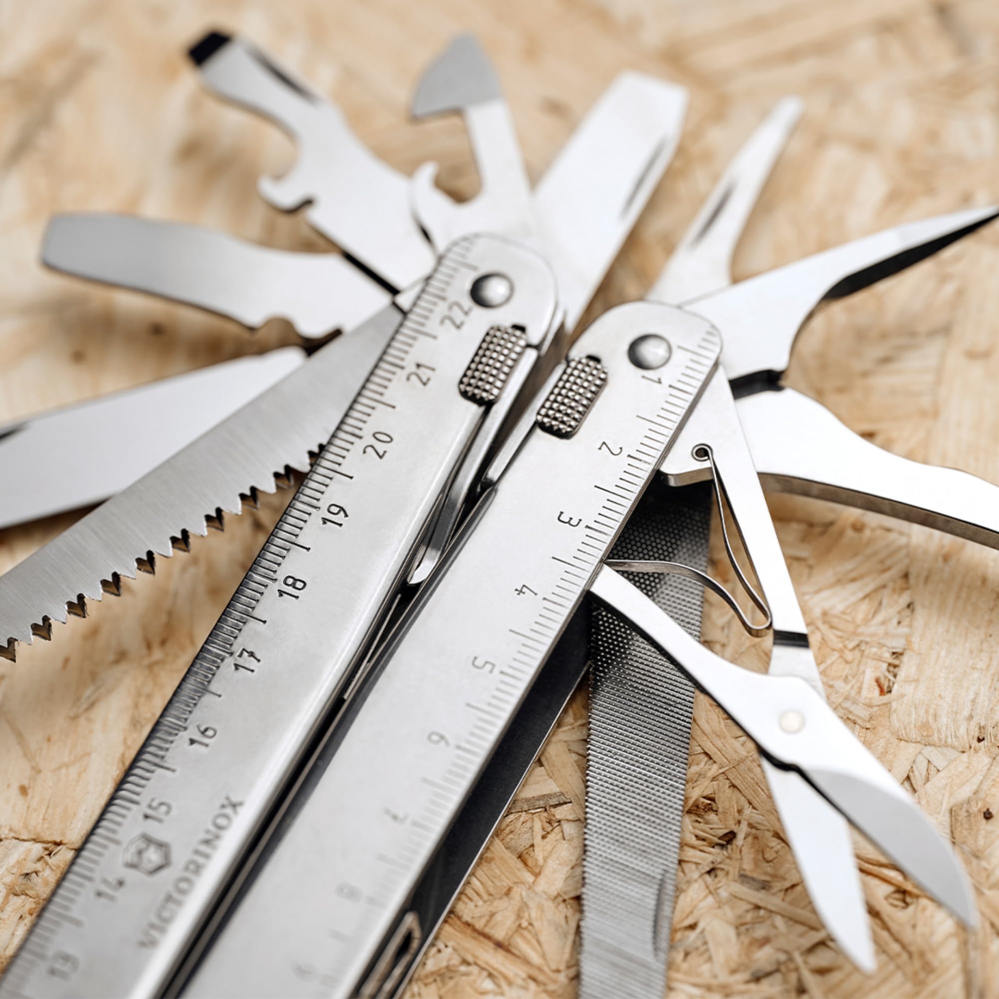 Victorinox Multifunktionswerkzeug Swiss Tool X Plus