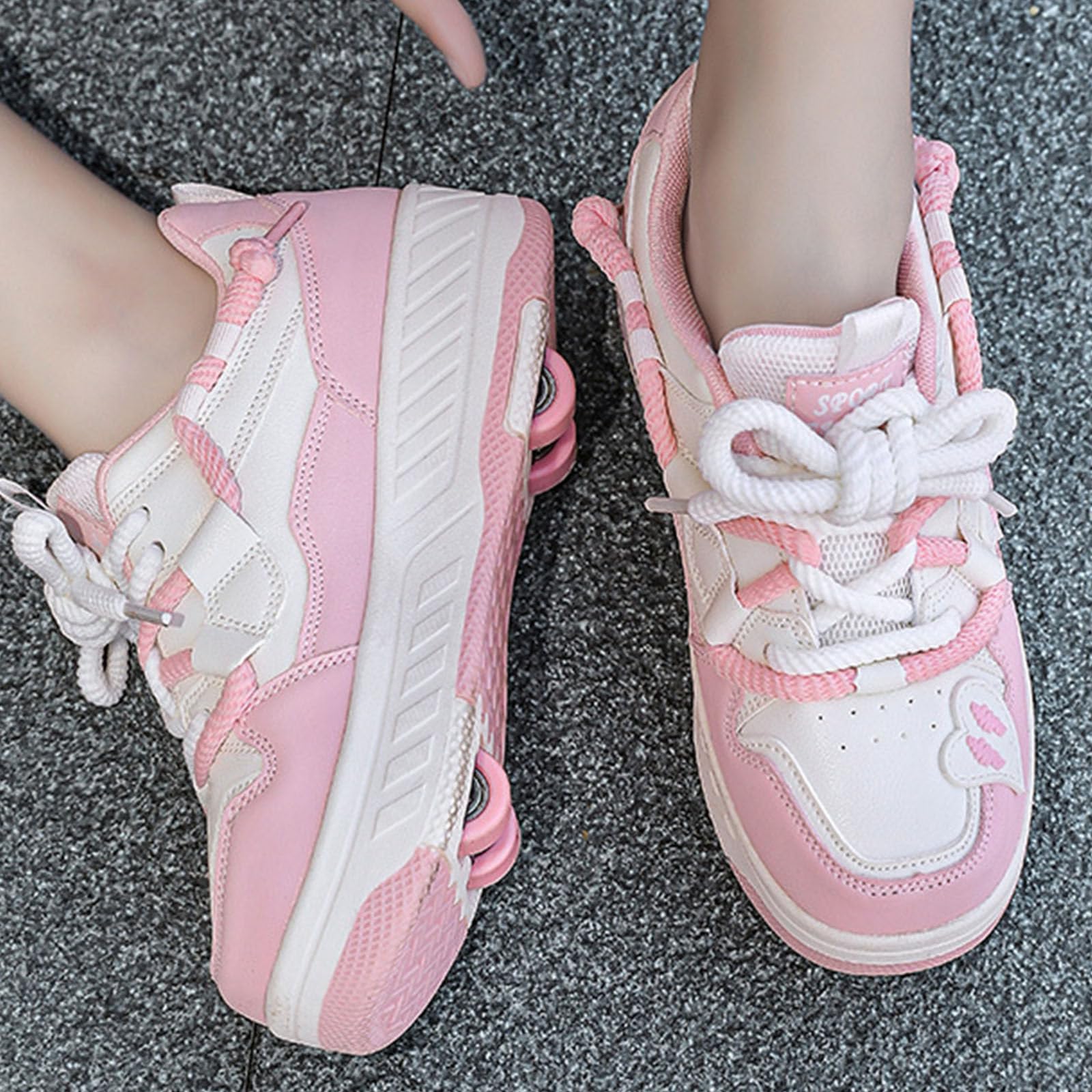 Surwin Zapatillas con Ruedas Niña, Estilo Amor Corazón Zapatos de Niños con Ruedas 2 en 1 Zapatillas de Skateboard Diseño Cordones Zapatos de Skate Roller Skate Shoes Sneakers Moda