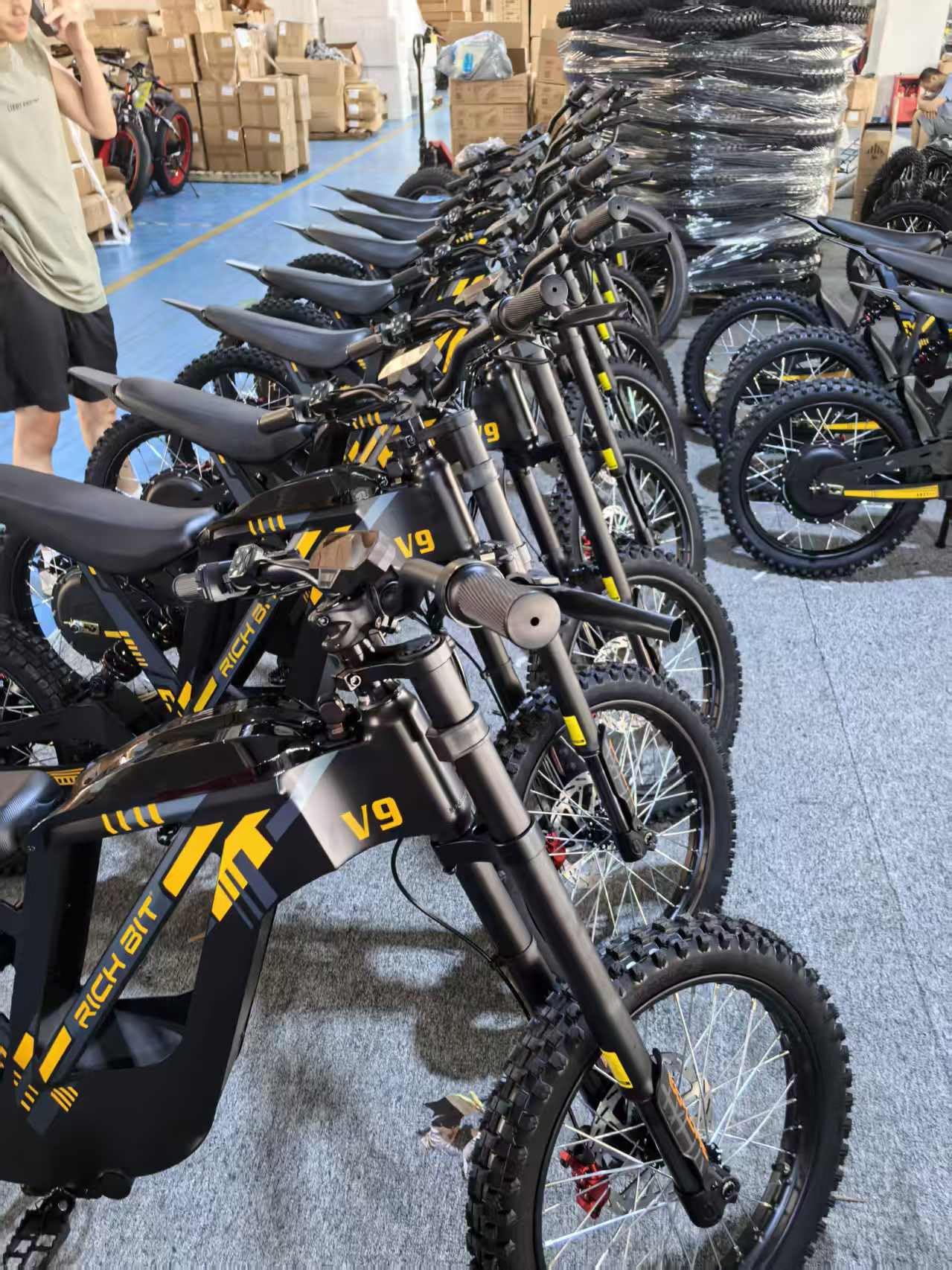 cysum Bicicletta elettrica da mountain bike V9 Ultra, batteria ad alta potenza da 48 V e 20 Ah, autonomia di 65 km, doppia sospensione, bicicletta elettrica all-terrain