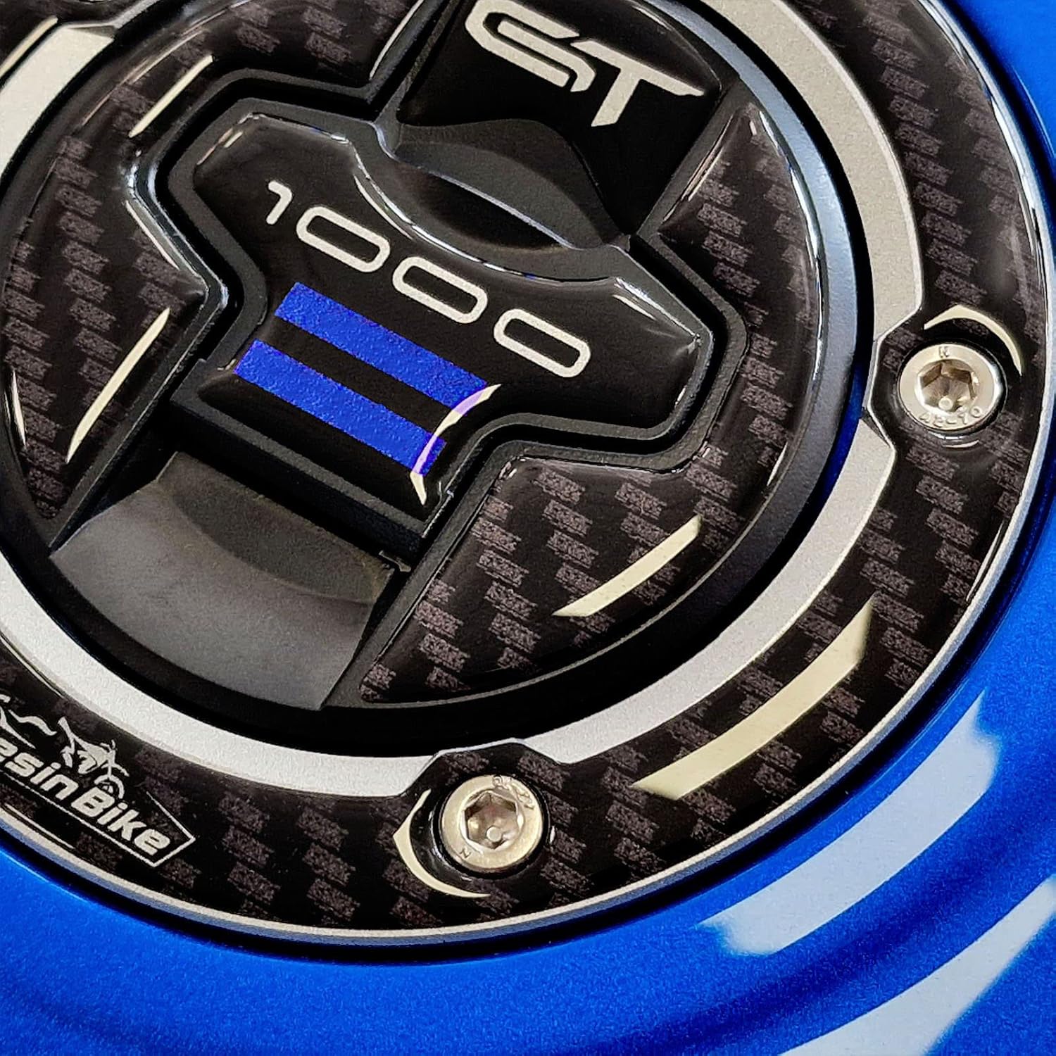 Resin Bike Motorcycle 3D Stickers Compatible with Suzuki GSX-S 1000 GT 2022-2025 Blue Metal. Tank Cap Protection from Impact and Scratches. Resin Stickers - Carbon Fiber Effect - Made in Italy