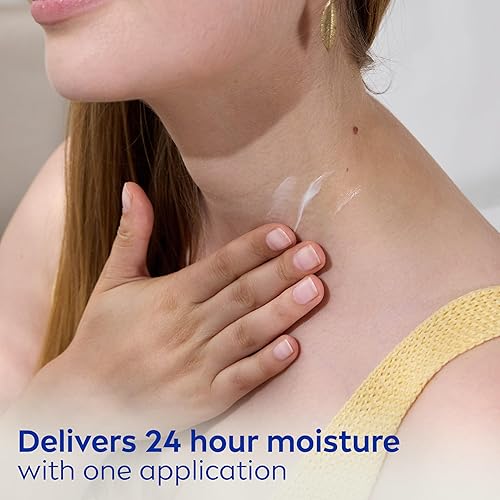 Miniatura 8 de Nivea Crema reafirmante y antiarrugas para el cuello y el pecho, crema corporal hidratante las 24 horas que reduce el aspecto de líneas finas y