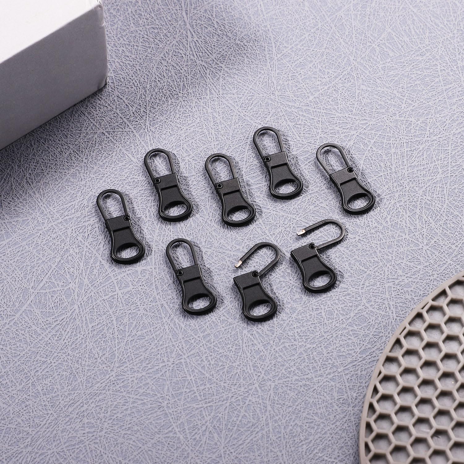 Tirazip con cerniera in metallo - ZIP-679 - Metal Zipper Tab (Taiwan