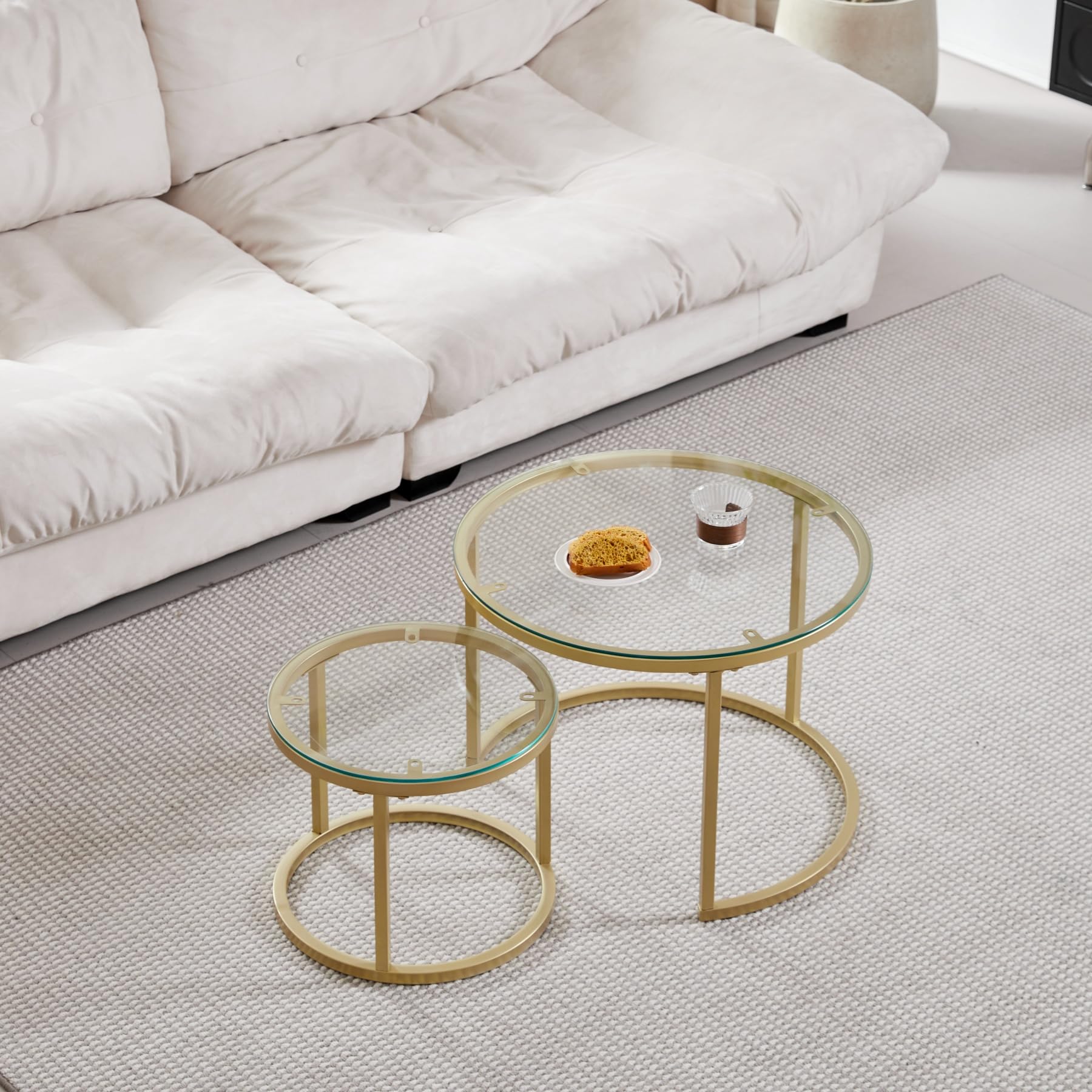 GrandCA HOME Set di 2 tavolini impilabili, tavolini rotondi, in vetro temperato, gambe in metallo dorato, adatto per soggiorno, sala da pranzo, caffè (diametro 60 x 45 cm, diametro 40 x 35 cm)