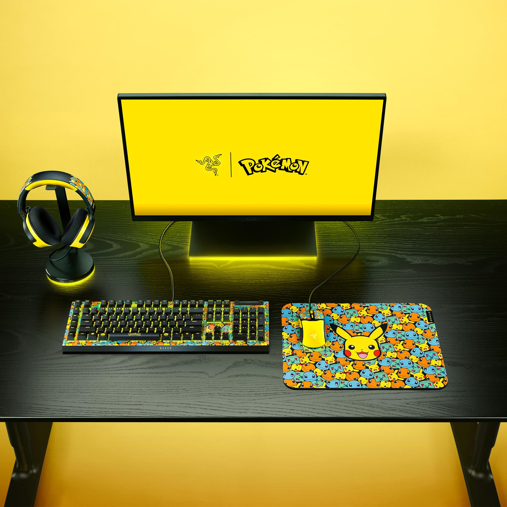 Razer Cobra Pokémon Edition - lekka przewodowa mysz do gier - czujnik 8500 DPI - 58 g - optyczne przełączniki myszy 3th generacji - podświetlenie Chroma - kabel Speedflex | Pokémon Kanto