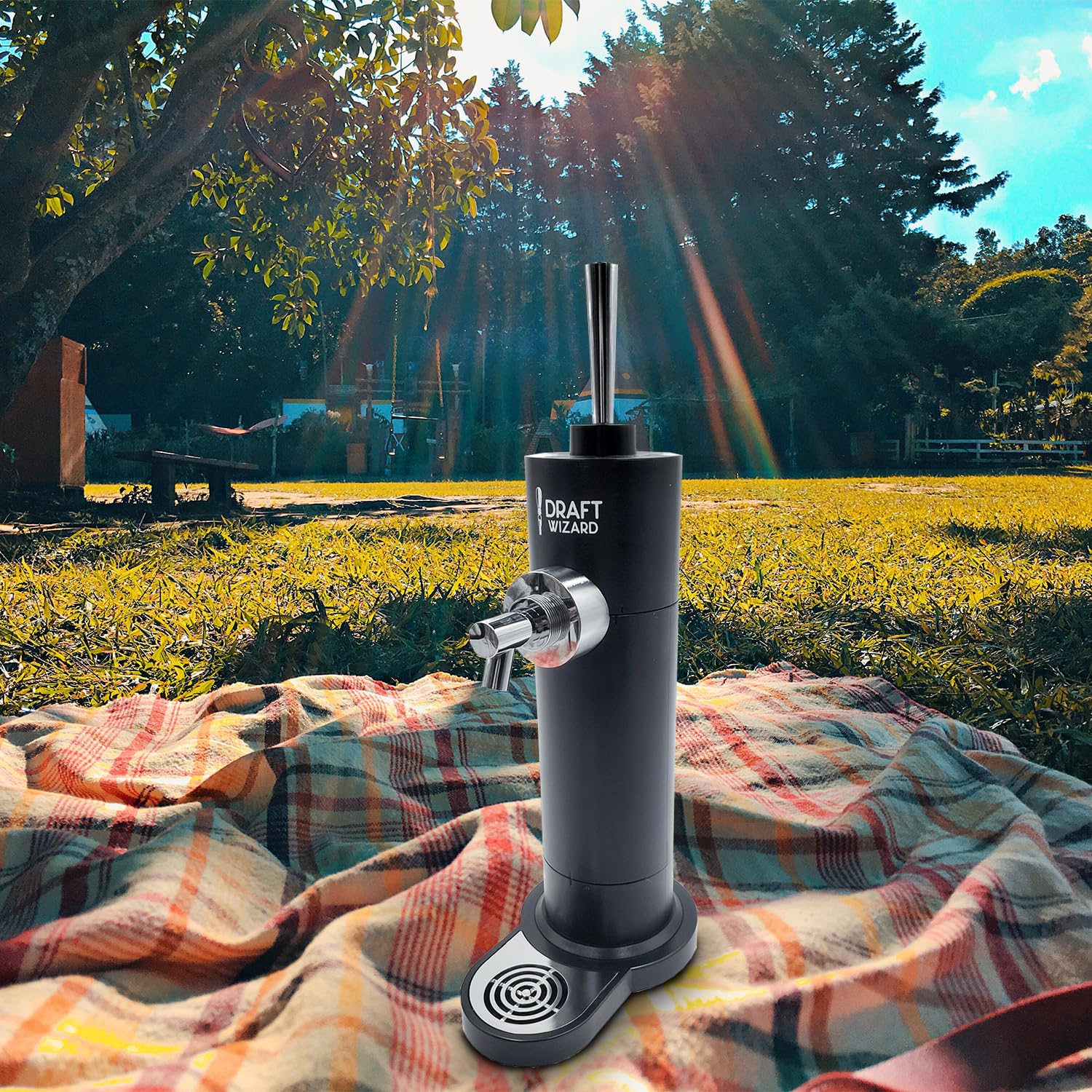 to Go Tap - Beer Dispenser for Canned Beer + Beer Frother - Mad Monkey, Black