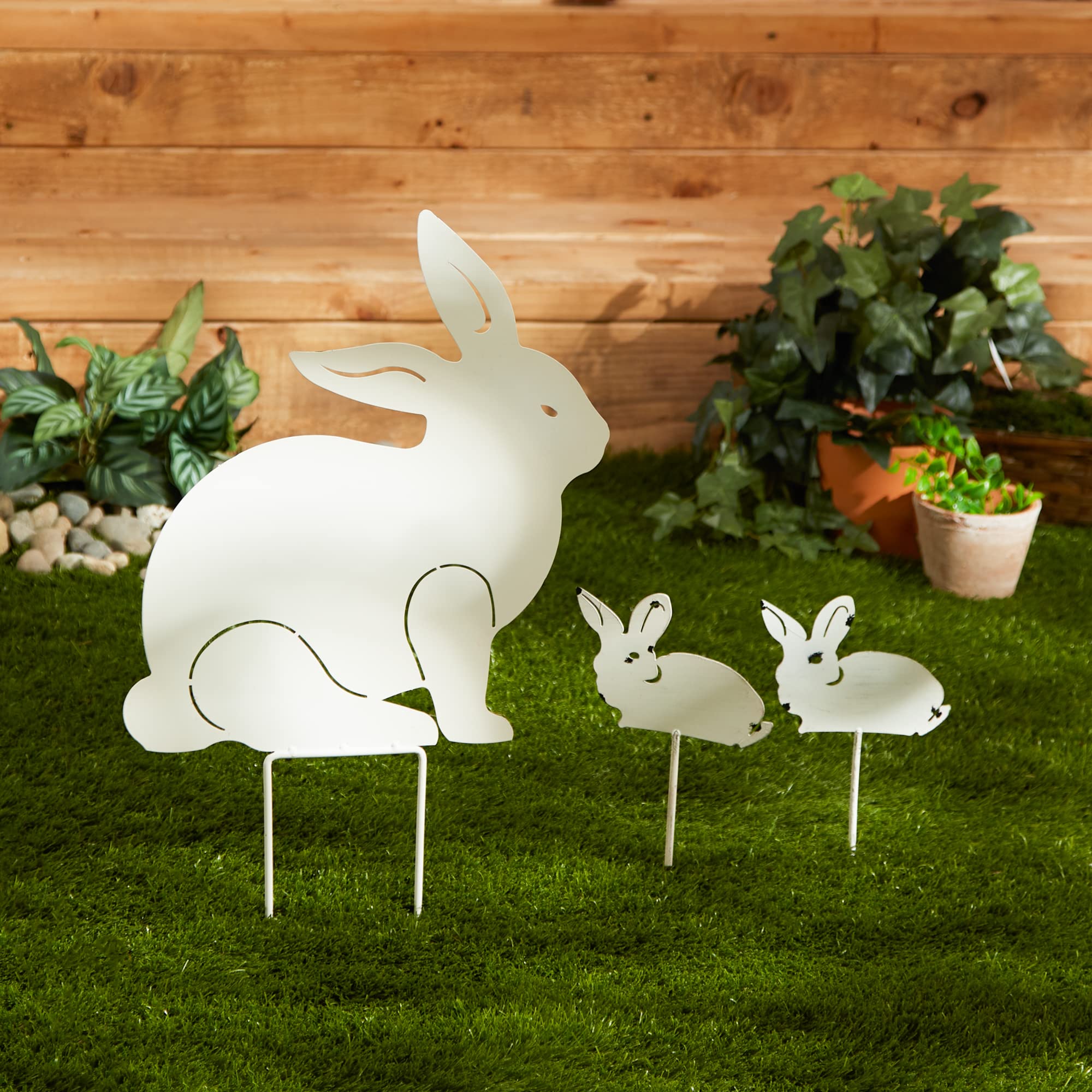 DII Gartenstecker aus Eisen, für Rasen- und Hofdekor, Verschiedene Größen, Hasenfamilie, 3 Stück