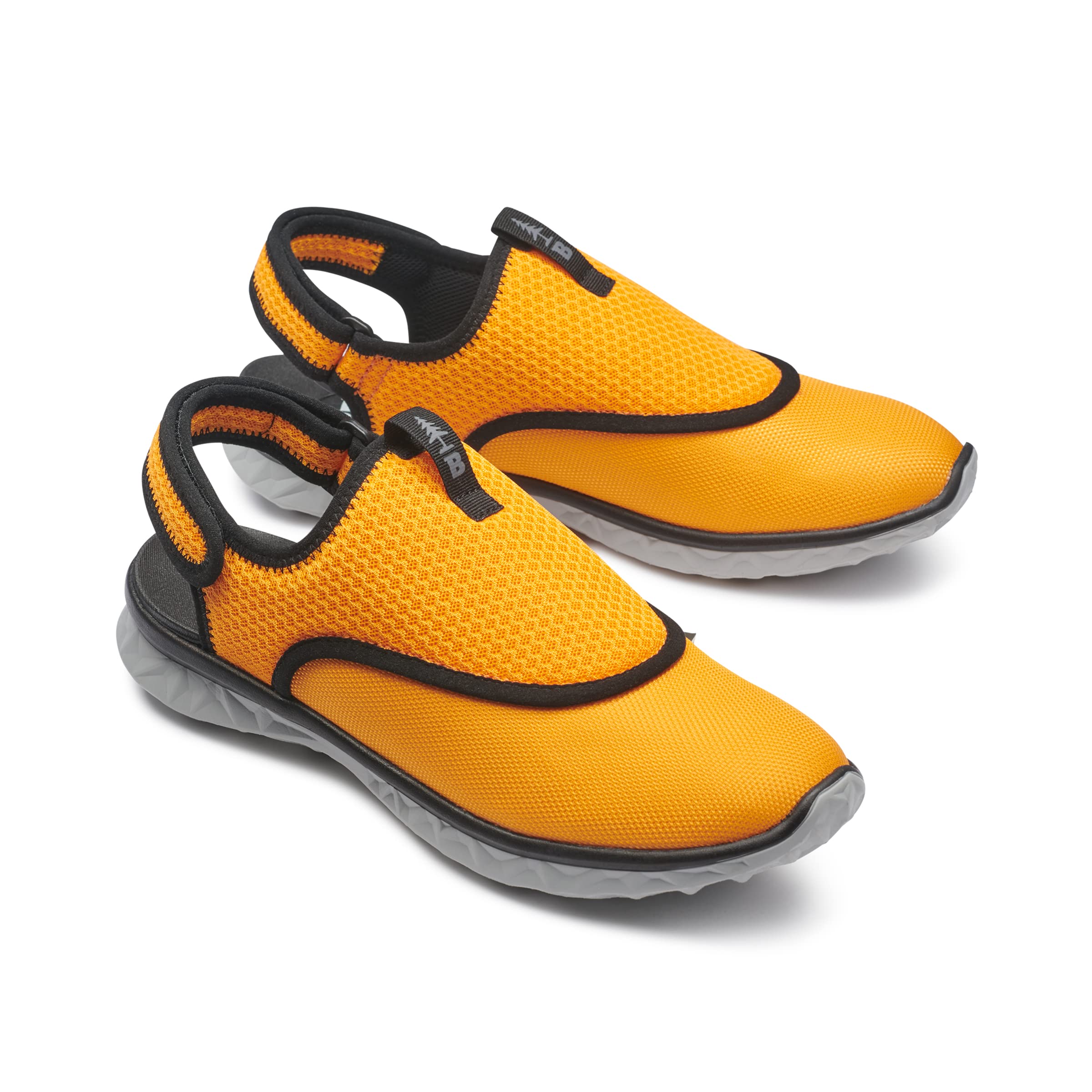 bass walking shoes