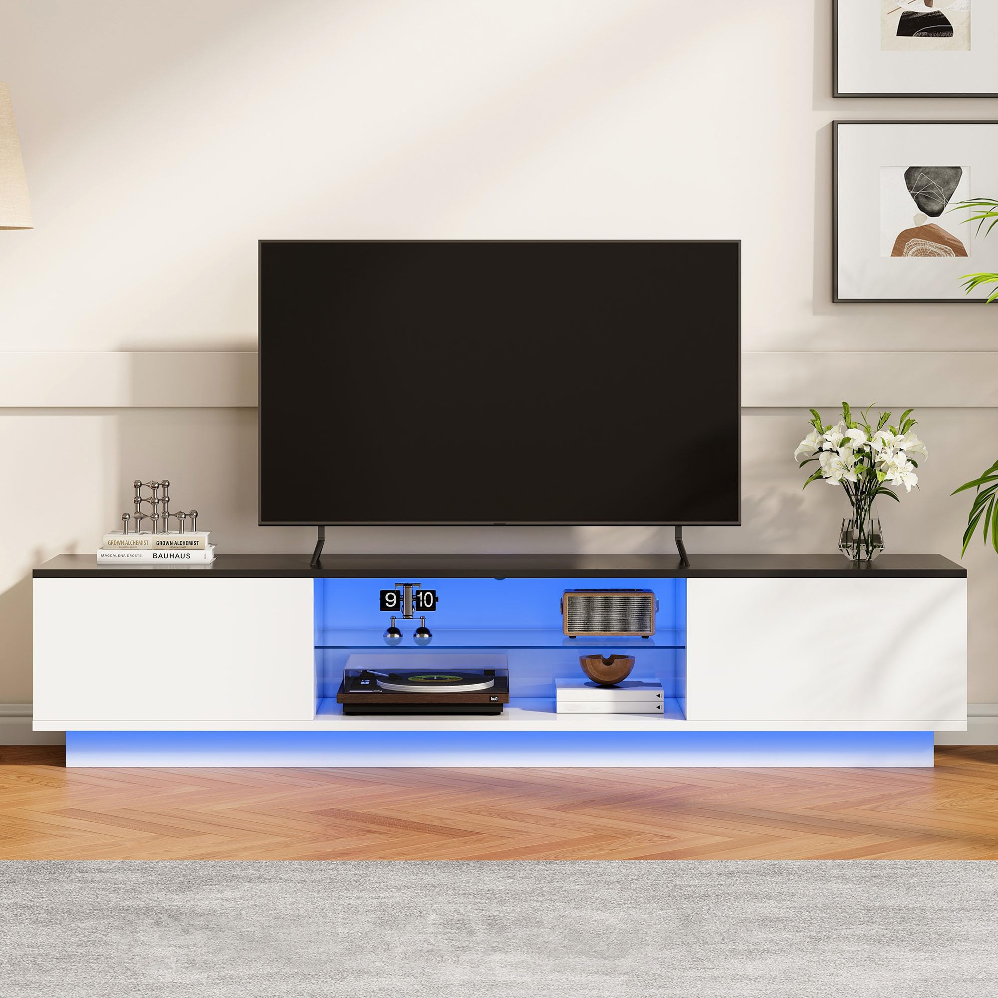 Meuble TV 140 cm Longueur, Meuble Tele Blanc avec LED, Étagères Ouvertes en Verre, Meuble TV Moderne, Support TV Jusqu’à 60", Banc TV pour Salon Chambre