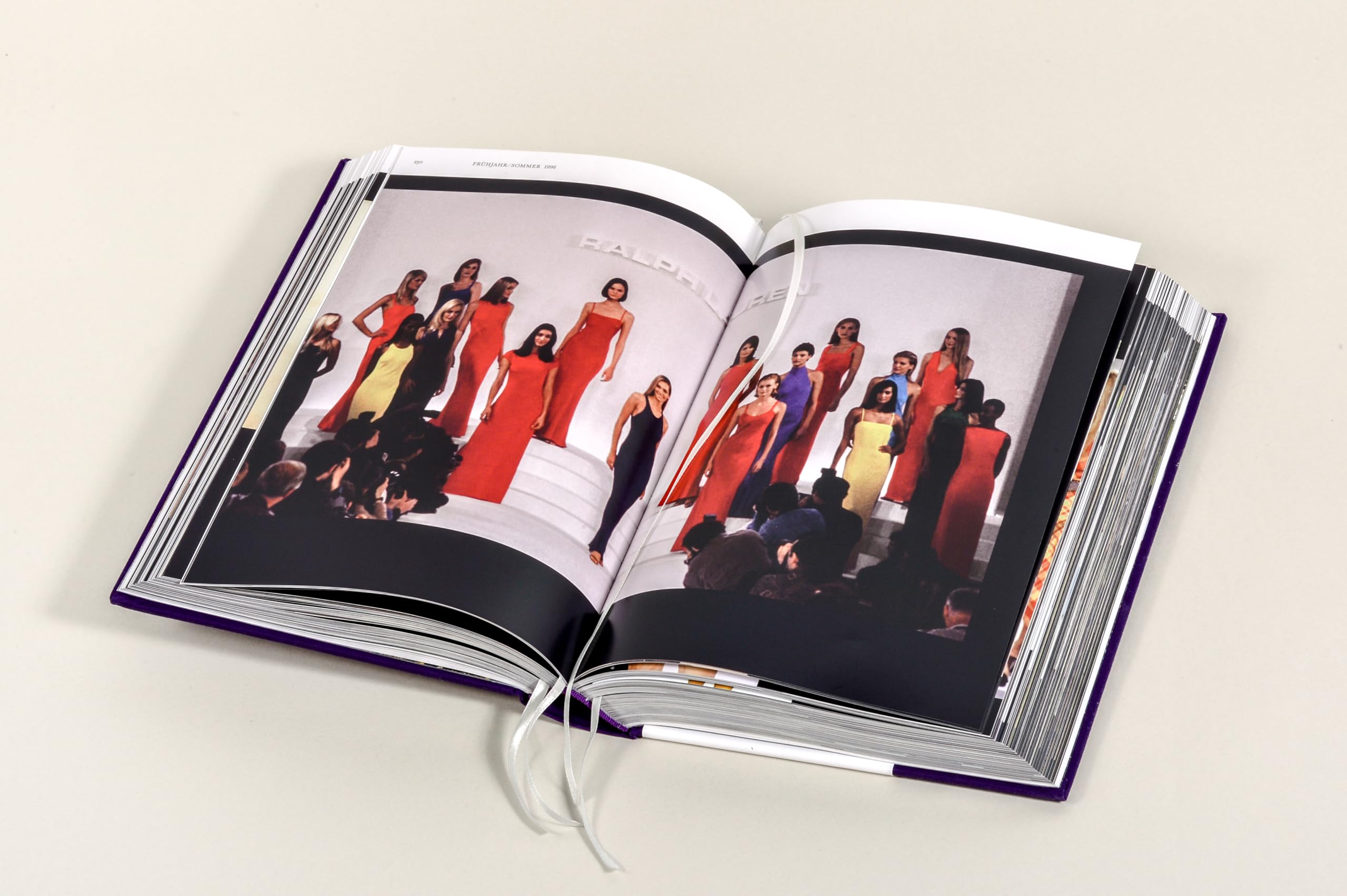 Ralph Lauren Catwalk: Die Kollektionen - (deutsche Ausgabe) Alle Damen-Kollektionen seit 1972 - Mit über 1.200 Abbildungen (Catwalk-Reihe, Band 5)
