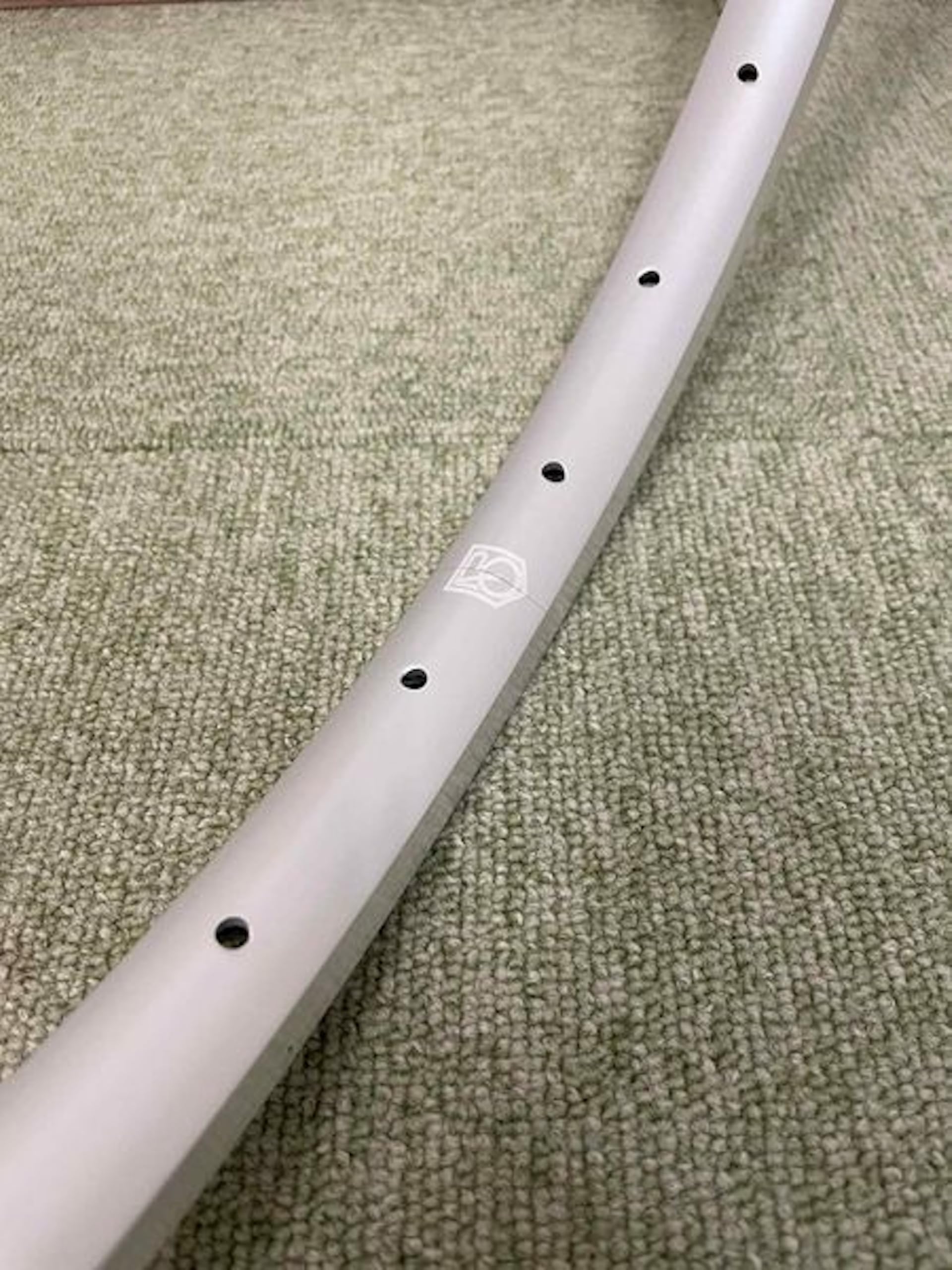 Amazon | ライドオアシス(RIDEOASIS) RAR-01 26inch/20mm幅 シルバー