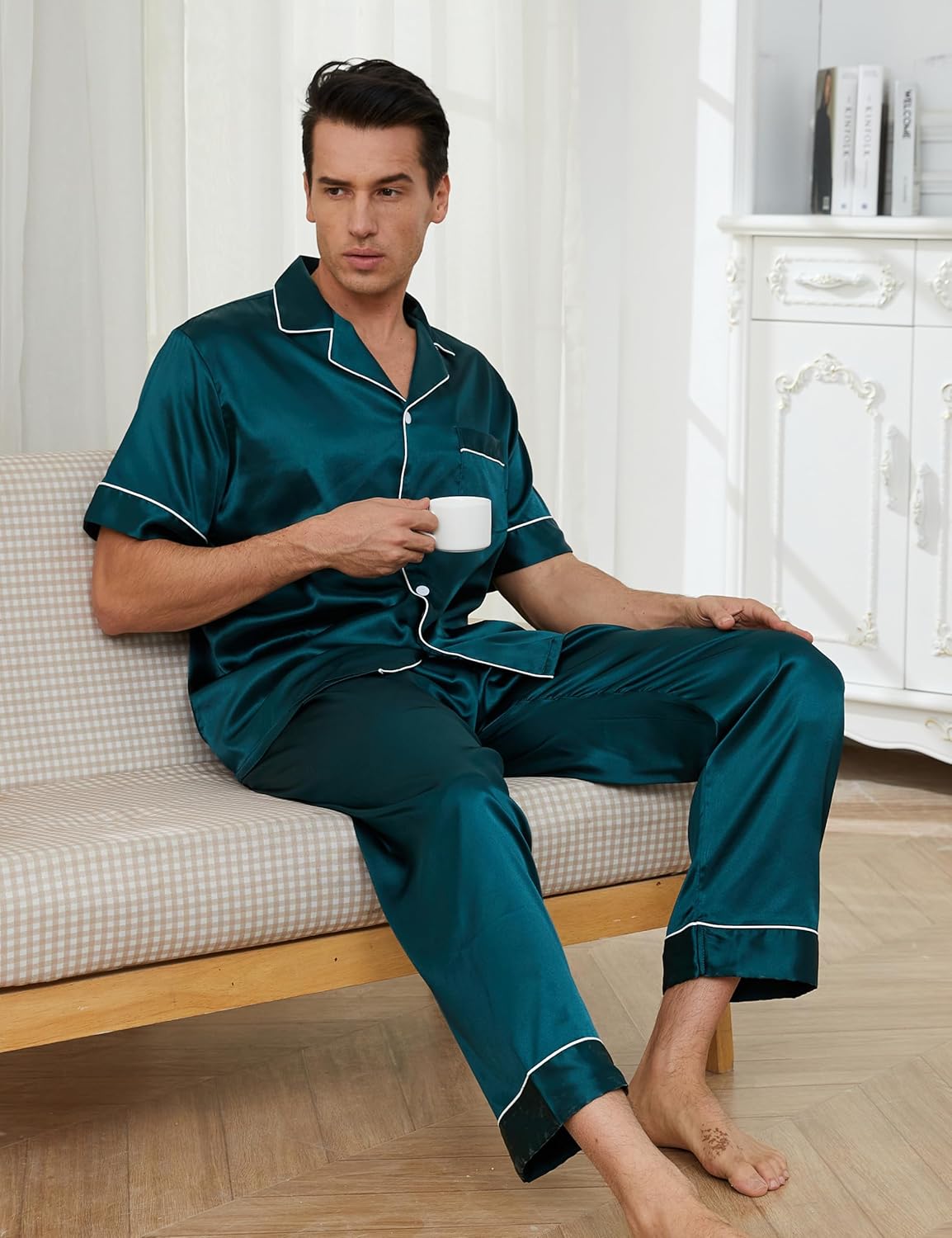 GAESHOW Mens Silk Pajama Set, Short Sleeve Silk Satin Pajamas for Men Soft Mens Loungewear Sets 2 Piece Button Down Pjs Set - Image 2