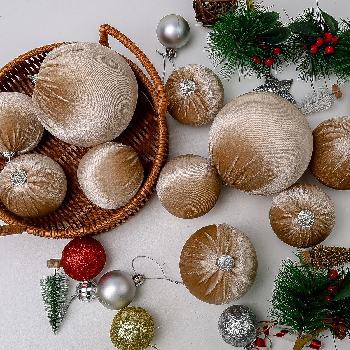 Decorazioni per l'albero di Natale in velluto bordeaux da 6 cm, set da