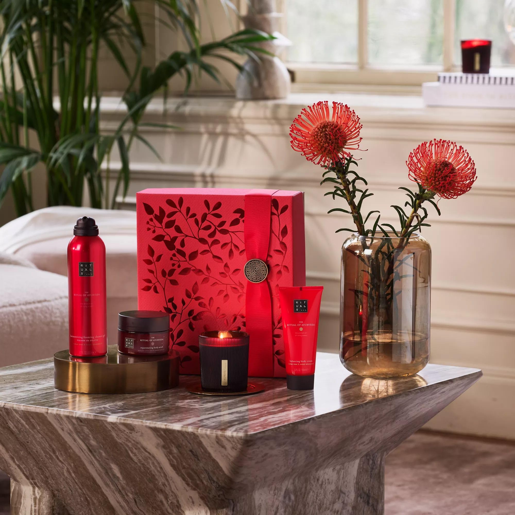 RITUALS Caja de regalo The Ritual of Ayurveda, Medium - Set de baño con productos para el cuidado de la piel con rosa india y aceite de almendras dulces - Propiedades equilibrantes