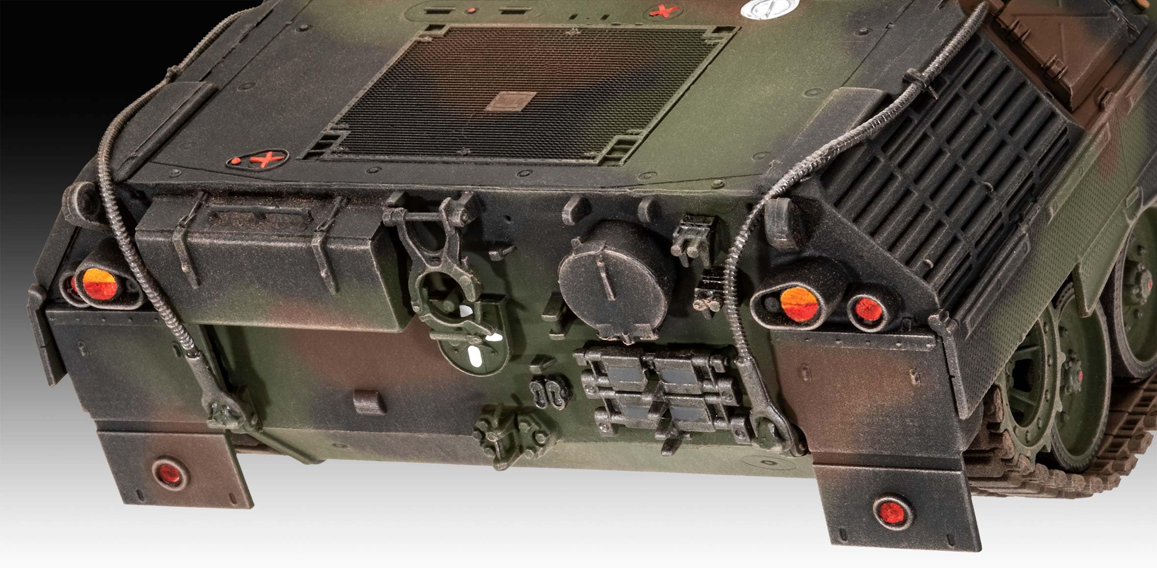 Revell Modellbausatz I Geschenkset Leopard 1 A1A1-A1A4 I Detailreicher Panzer Bausatz I 233 Teile I Maßstab 1:35 I für Kinder und Erwachsene ab 12 Jahren