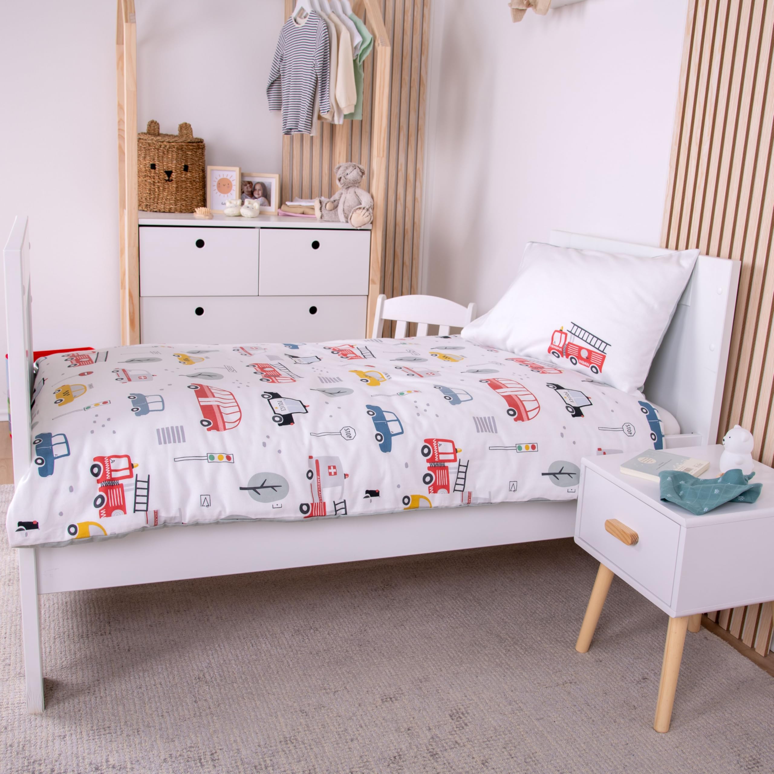 Herding babybest Flanell-Bettwäsche-Set, Fahrzeuge, Kopfkissenbezug 40 x 60 cm, Bettbezug 100 x 135 cm, 100% Baumwolle/Flanell, Grün