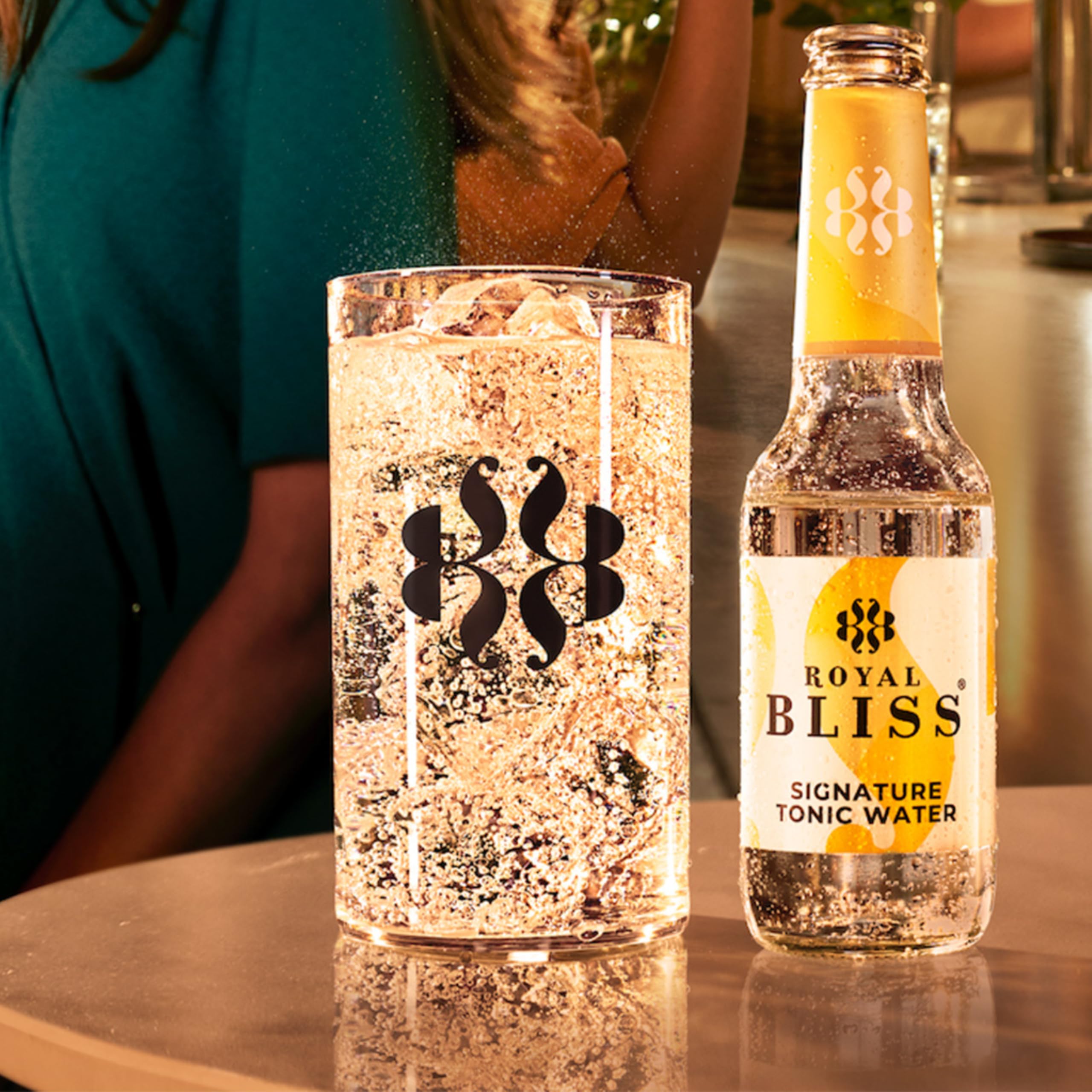 Royal Bliss Signature Tonic Water, Tónica Aromatizada y Refrescante - Pack de 24 Botellas de vidrio 200 ml