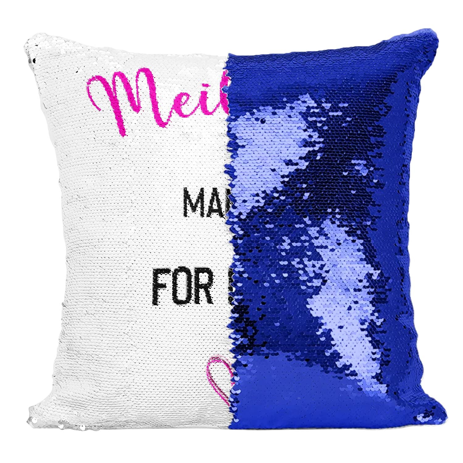 Coussin Sequin Bleu sur le canapé du salon pour une décoration familiale et chaleureuse