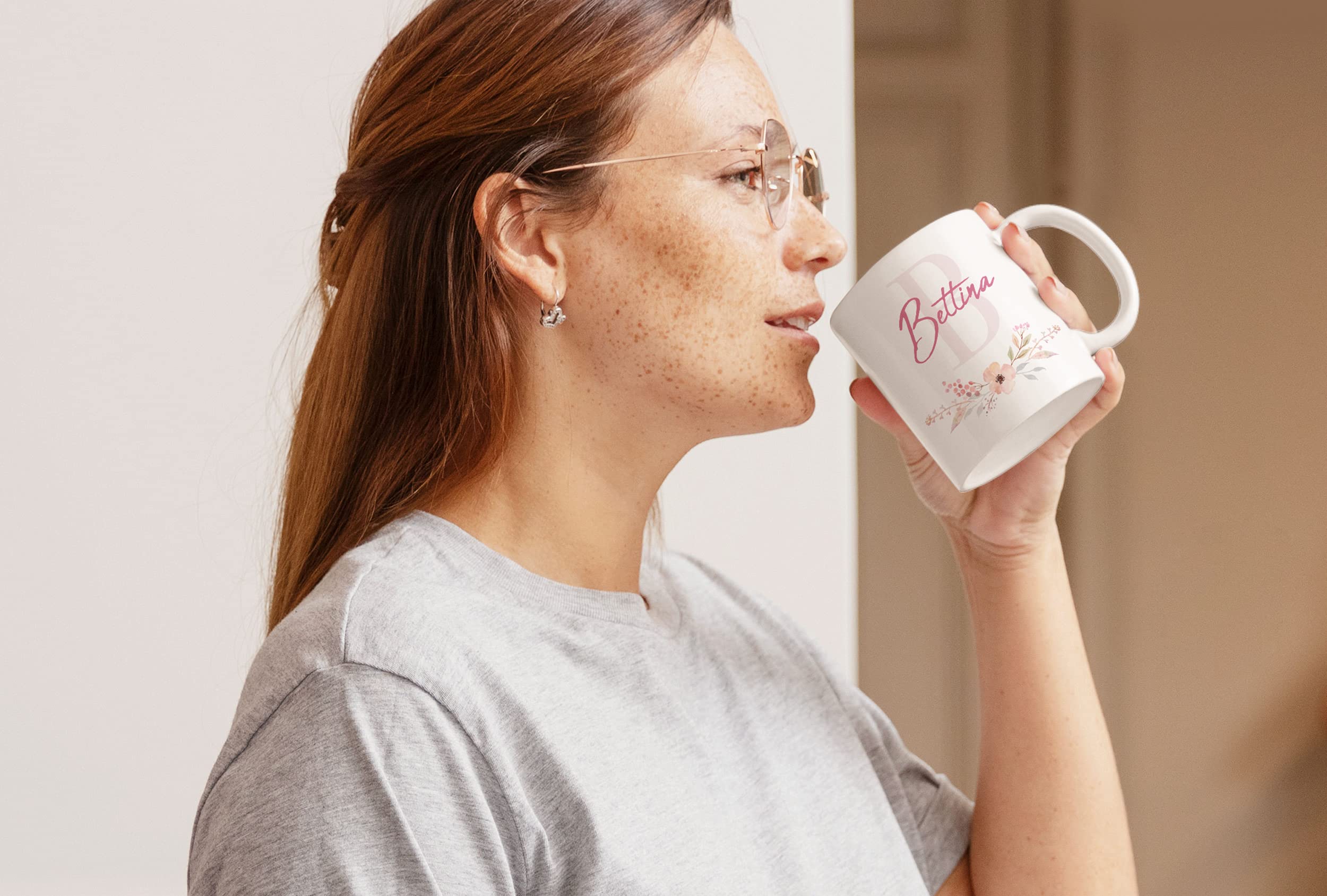 Tazza regalo di Natale personalizzata con renna, nome e dedica