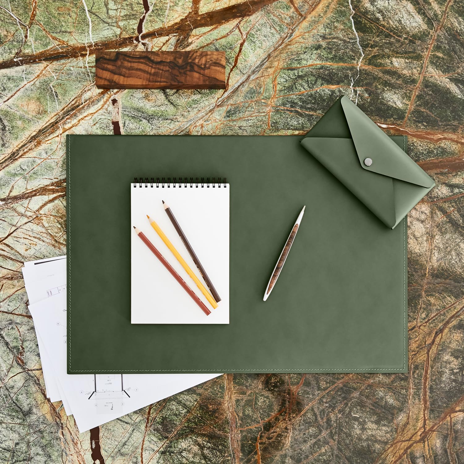 Eglooh Gemini - Folding Desk Mat Made Of Green Leather Cm 65x45 - Aluminium Core - Handmade Stitchings - Made In Italy - View #5