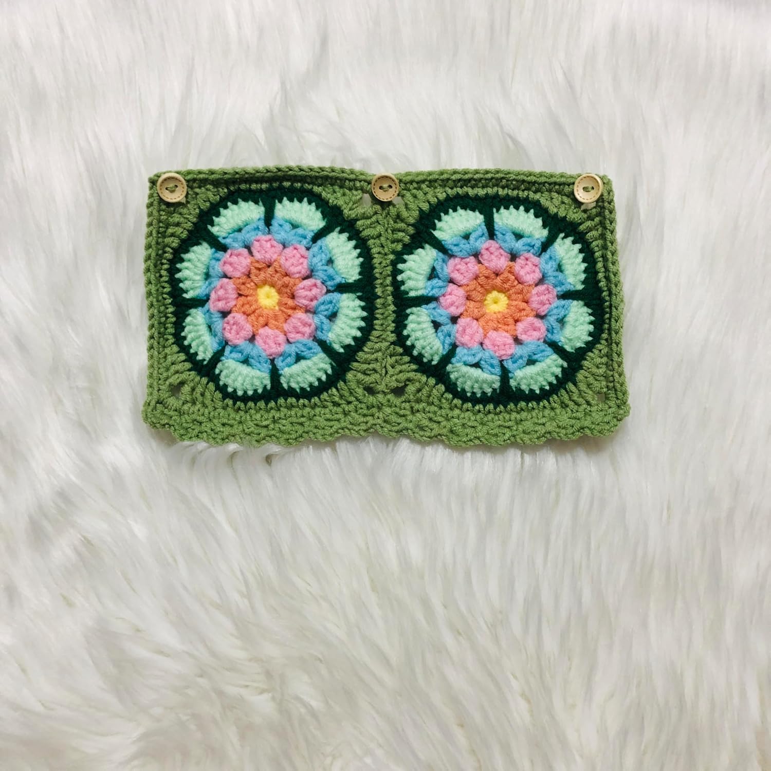 Handmade Crochet Steering Wheel Cover Galsang Flower Seat Belt Cover Set Soft Yarn Car Interior Accessories Decorations All-Season Comfort (1pc Steering Wheel Cover+ 2pcs Belt Cover)