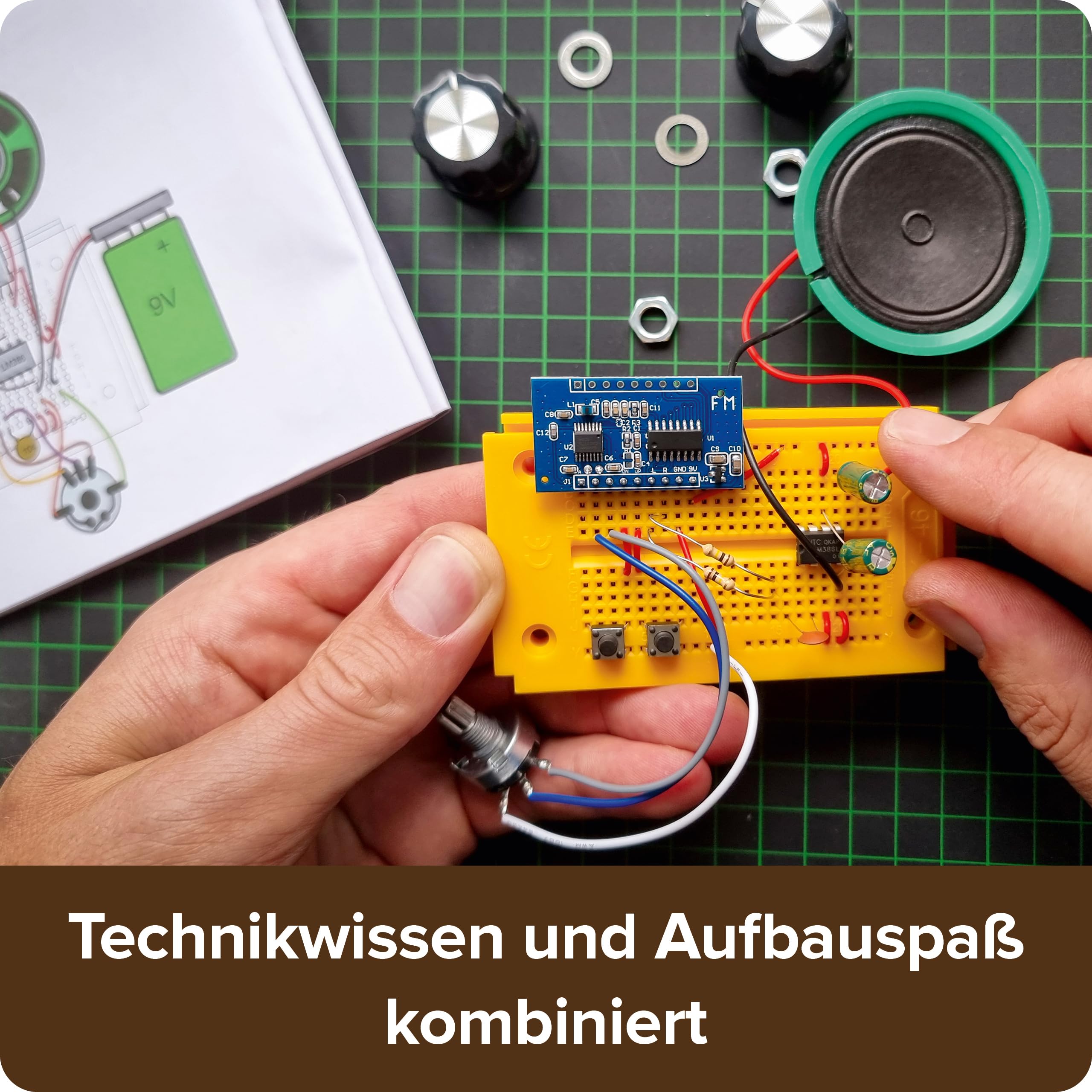FRANZIS 67226 - UKW-Radio-Bausatz: FM Radio Construction Set.