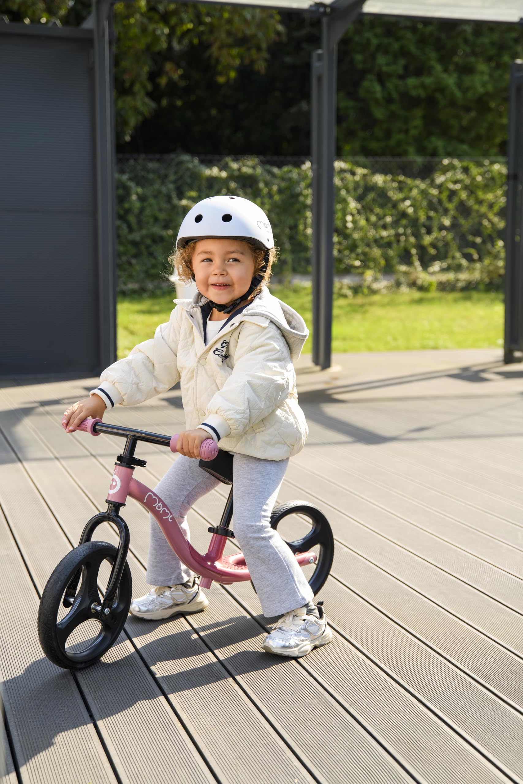 Momi Bicicletta senza pedali ISOKA per bambini 2+ anni (max 35 kg), telaio in metallo leggero 3,5 kg, regolazione altezza manubrio e sella senza attrezzi, ruote in gomma TPR con LED