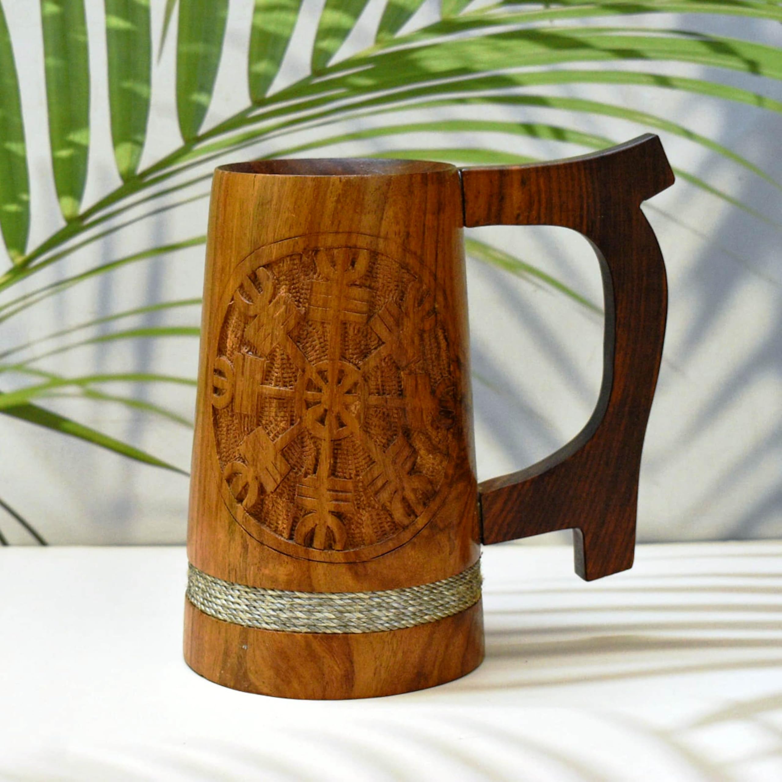 Boccale in legno per birra, stile vichingo, 590 ml, boccale da birra in legno naturale, regalo di nozze e compleanno per lui (set di 2 boccali in legno vichingo)