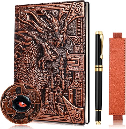 FEIDIAO Cuaderno vintage DND Journal 3D de cuero en relieve con bolígrafo y funda para bolígrafo. Diario de viaje A5 hecho a mano, forro de tapa