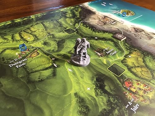 Vista 5 de Thunderworks Games - Roll Player Adventures Juego de mesa de cuentos Campaña de aventura cooperativa World of Ulos Edades 14+ Juego