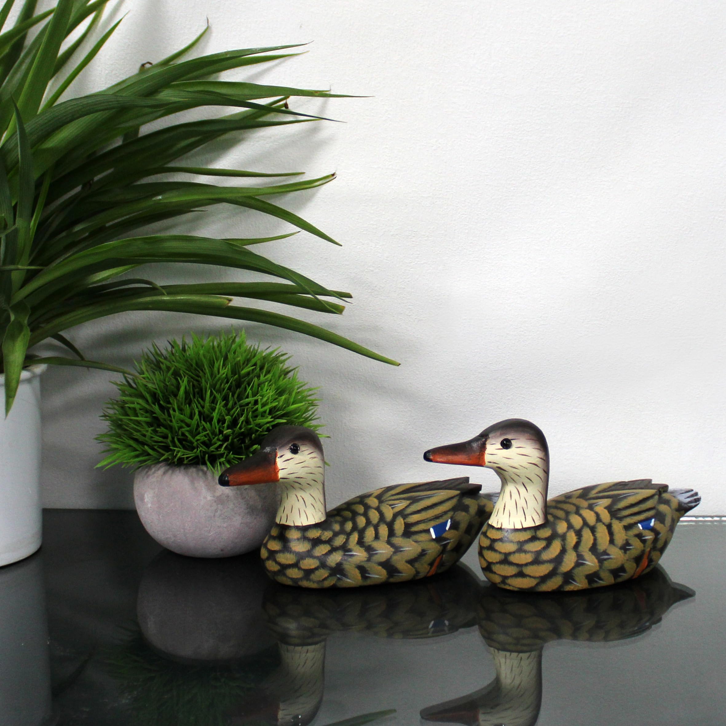 CVHOMEDECO. Primitives Holzenten-Dekoration, rustikale Figuren, Stockenten, dekorativer Akzent, 2 Stück, Braun
