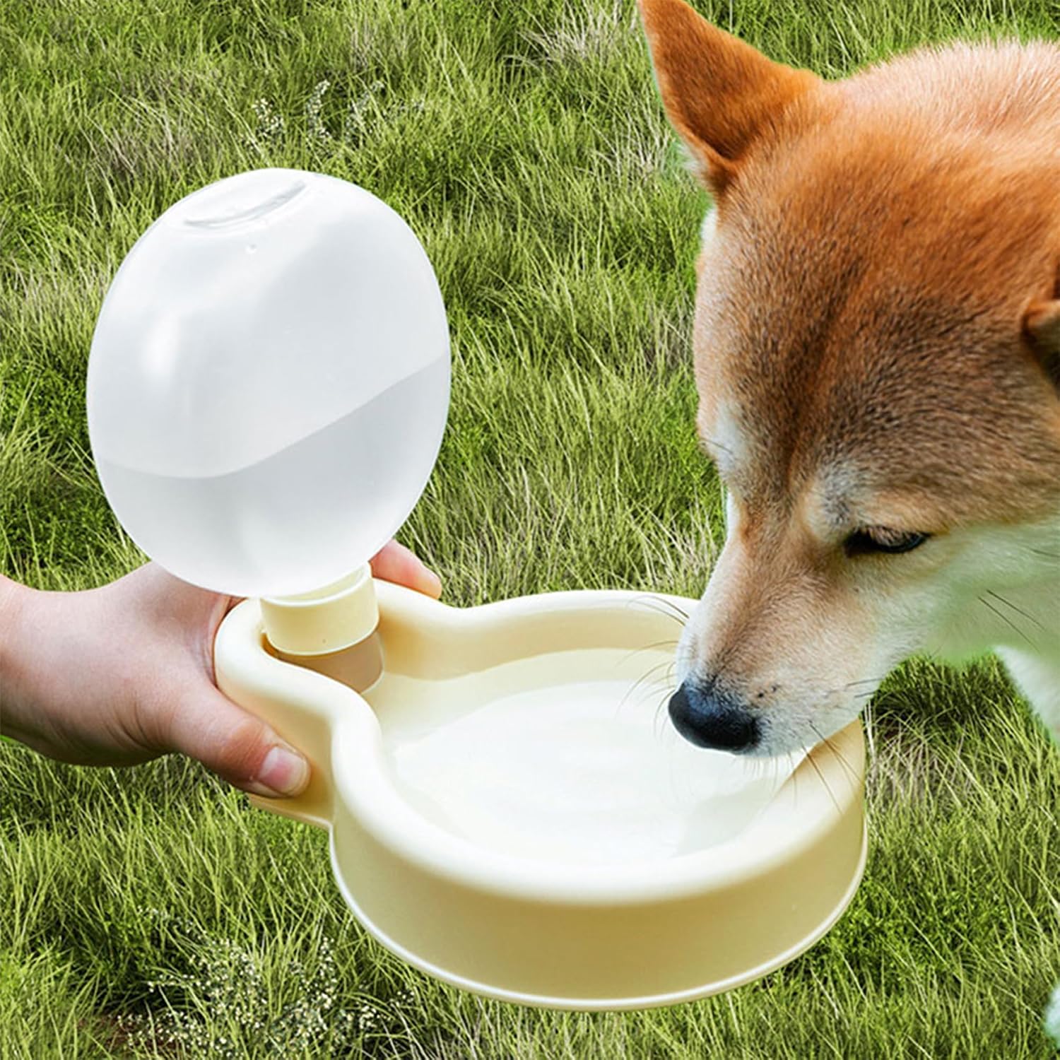 Portable Dog Water Bottle & Bowl 2-in-1 (18 oz),Leakproof and Easy to Clean Pet Water Dispenser for Dog and Cat, Outdoor Walking & Travel,White