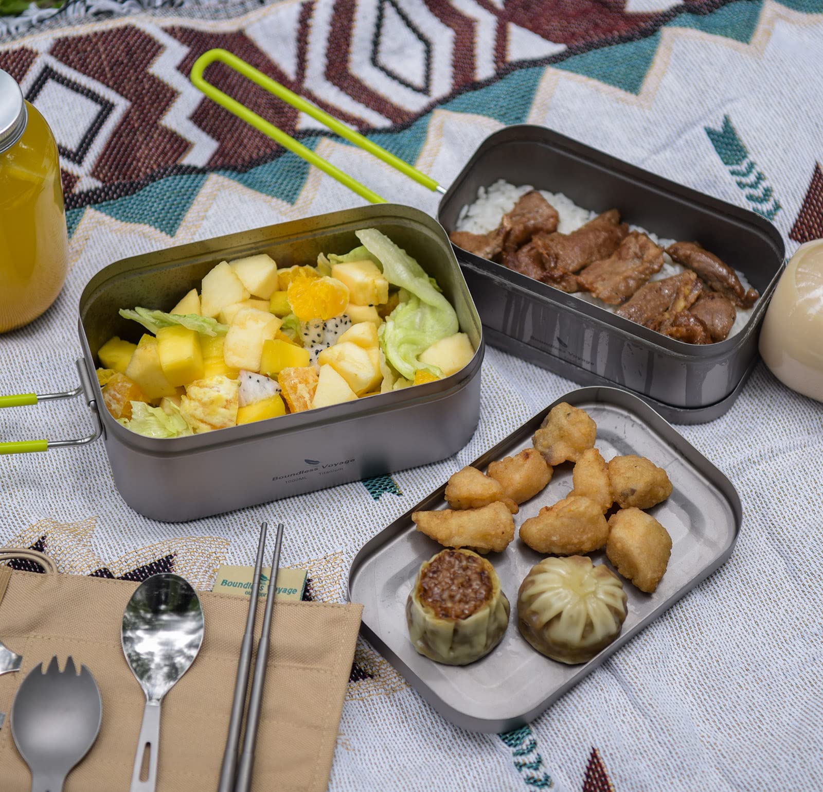 iBasingo 600ml Titan Mess Tin Outdoor Lunch Boxen Camping Pfanne Quadratische Messdose Schüssel Single Layer Bento Tragbares Leichtes Geschirr mit Erbrühungsschutzgriff Mini Dämpfgestell Ti2081C