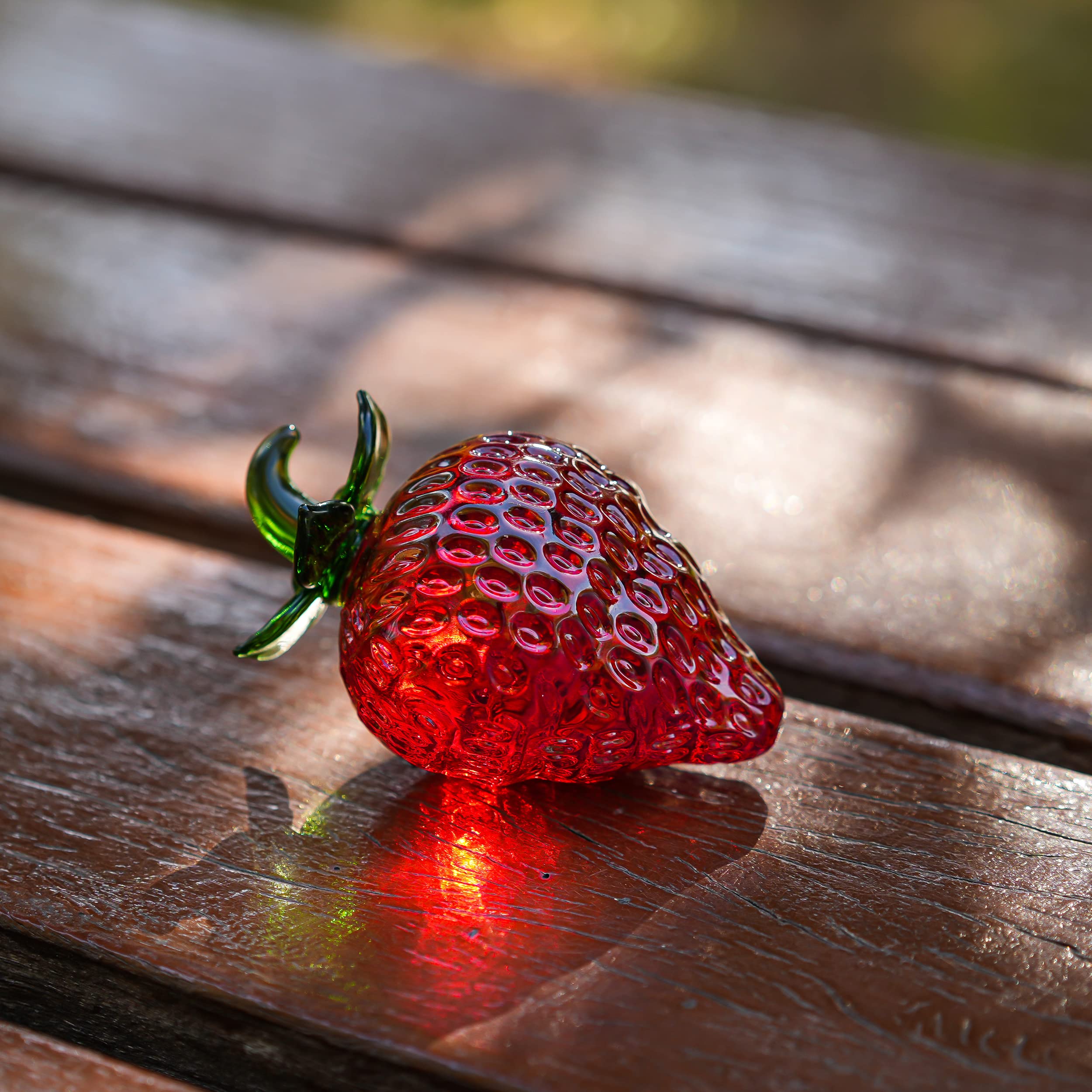 Amazon.co.jp: ガラスレッドストロベリー置物 クリスタルフルーツ