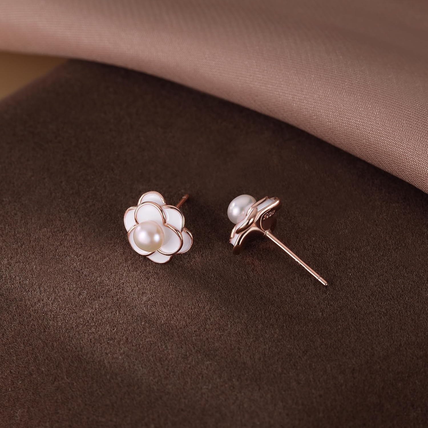 Reffeer Solid 925 Sterling Silver Simulated Pearl Flower Earrings Studs for Women Teen Girls Flower Stud Earrings Pearls for Wedding