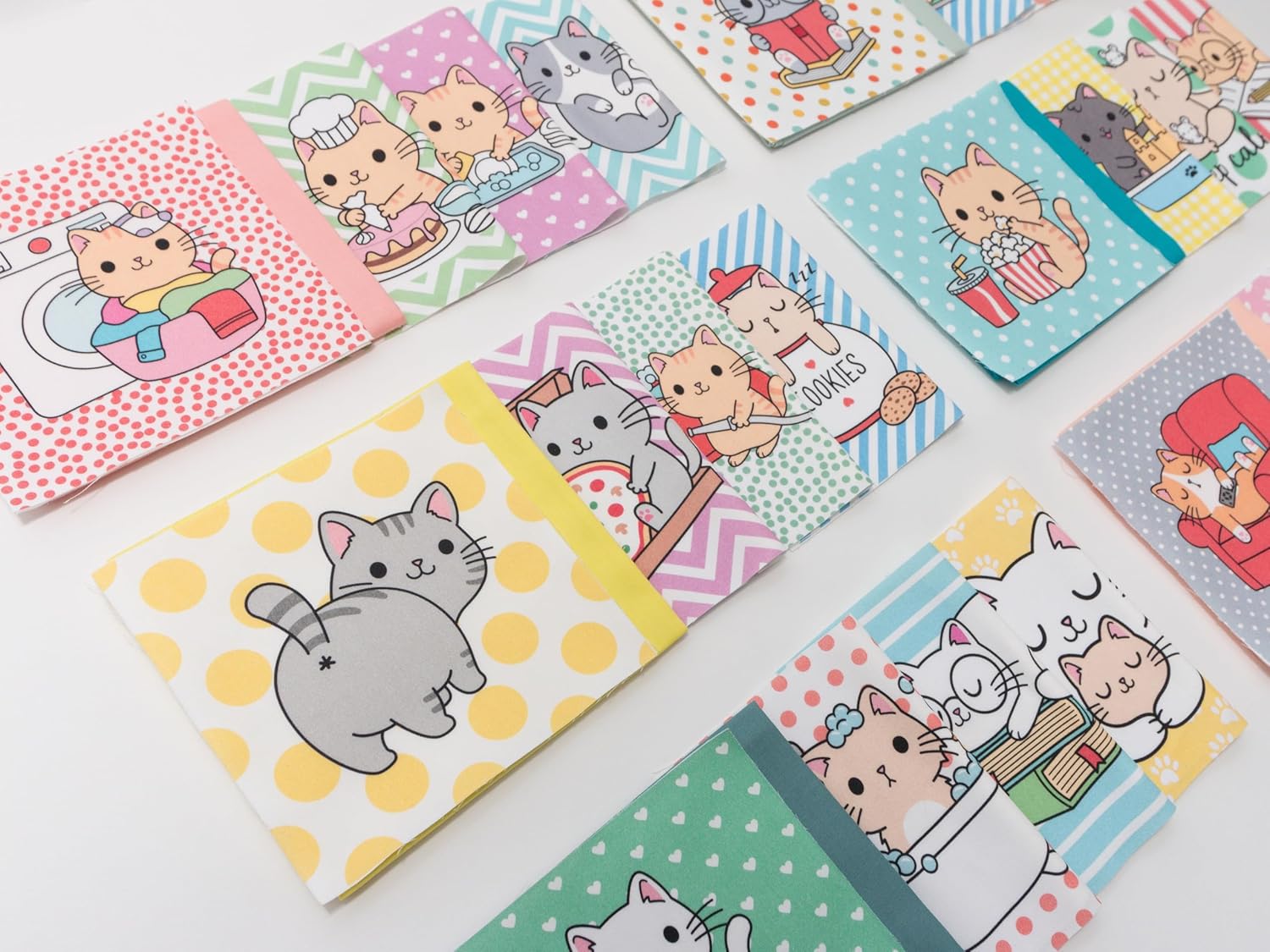 Fabrics Cats. Cotton Charm Packs, Fat Quarters Bundles, 42 Different Motifs. Ideal for Quilts, Sewing, Blankets, and I Spy Games for Kids, 5" x 5" Squares.