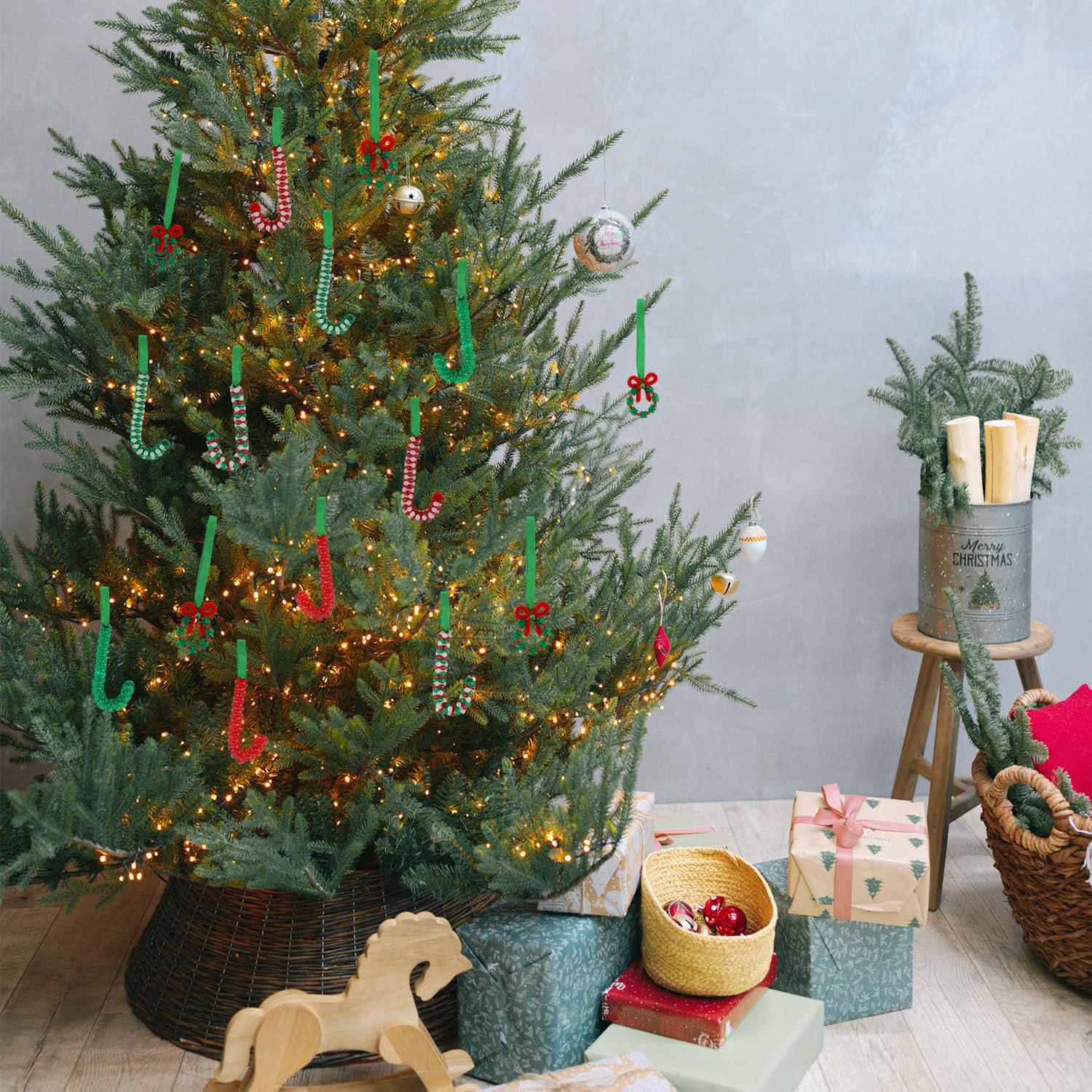 PEUTIER Christmas Crafts For Kids Adults, Beaded Ornament Kit Including 1430pcs Tri Round Beads Ribbons Making Wreath Candy Cane Xmas Decoration Party Sup