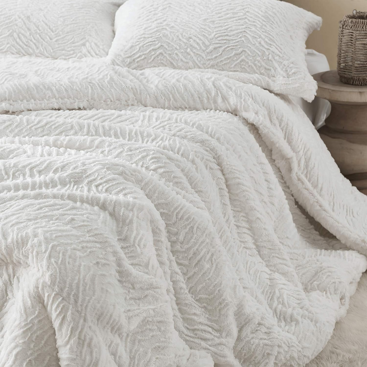 Byourbed Coma Inducer Oversized Queen Comforter Set - Dove's Peace - White