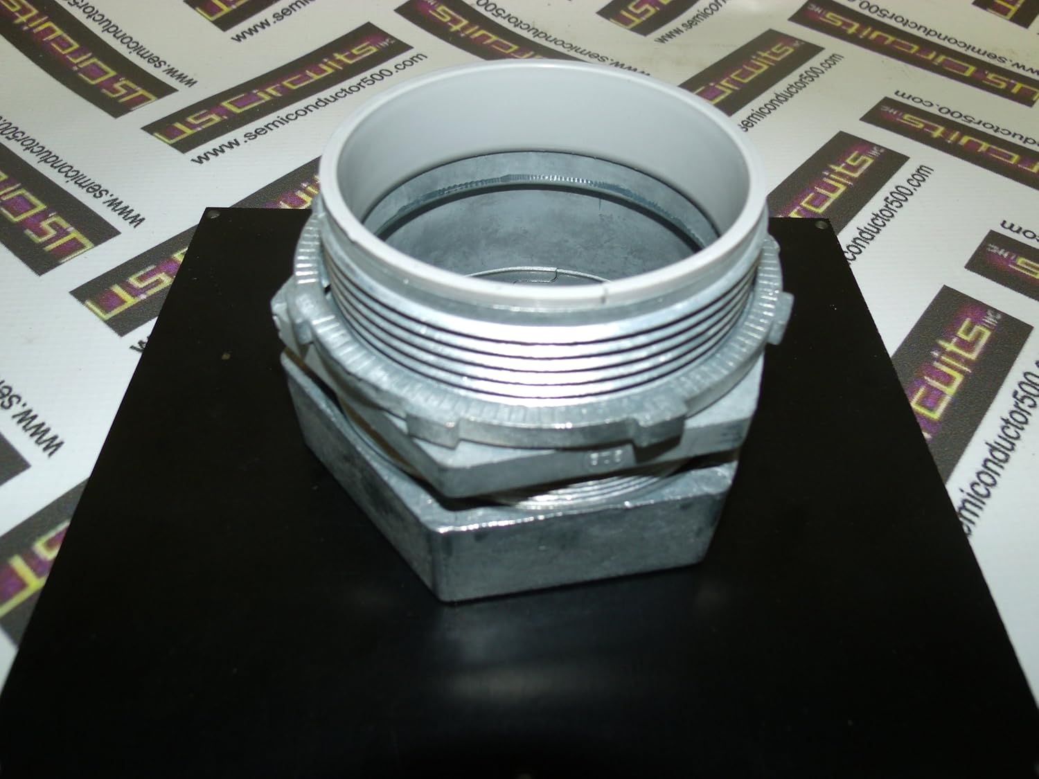 T&B TC818SC 3" EMT Connector Insulated Throat Other Products Tools & Home Improvement