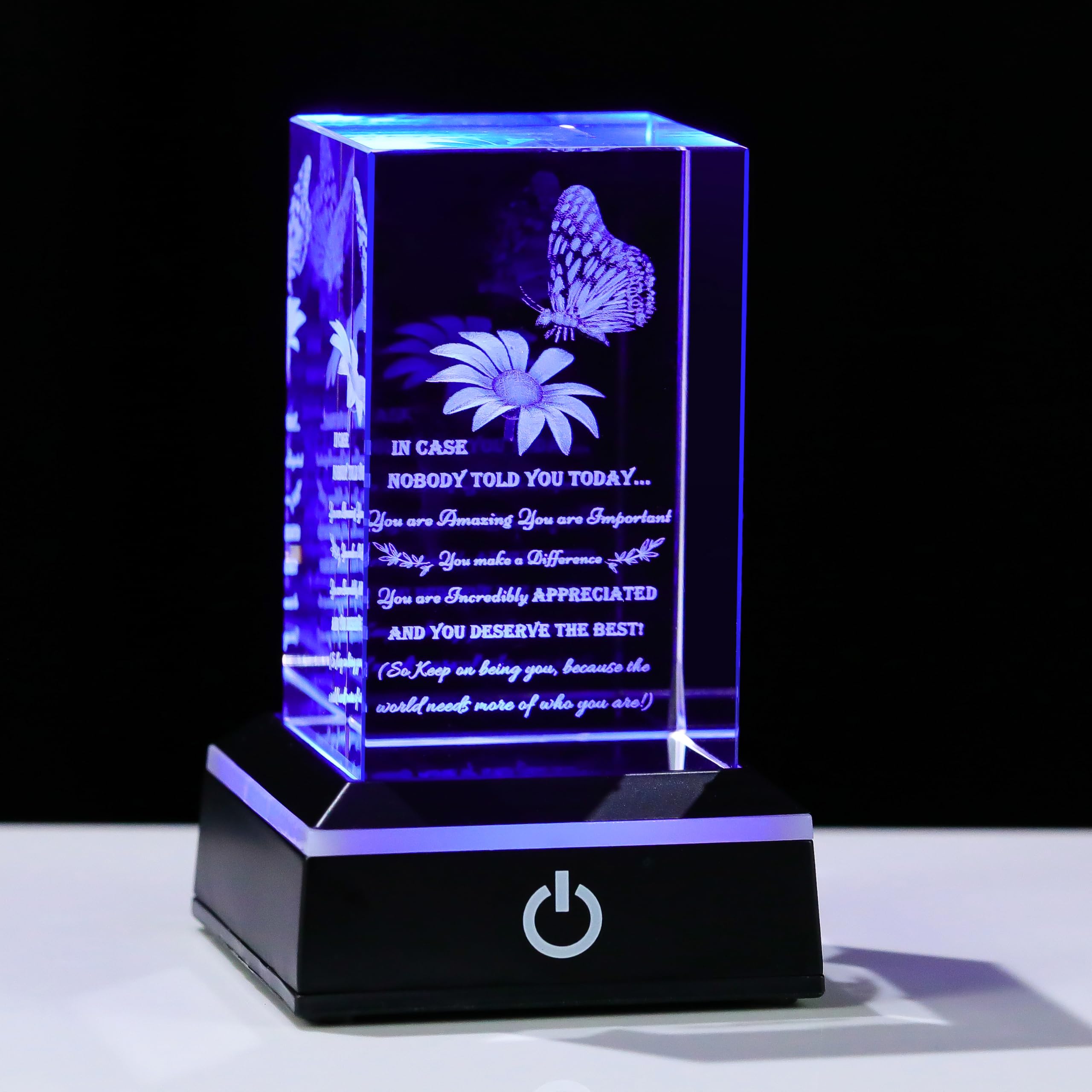 Qianwei Inspirational Gift Ideas - Crystal Cube Engraved Thank You Gifts for Women Men Friends - Appreciation Gifts for Coworker - Motivational Quote Clear Desk Sign Home Office Desk Decor