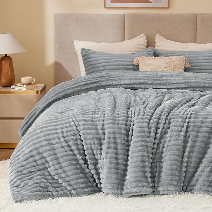 BEDELITE Fleece Queen Comforter Set -Super Soft & Warm Fluffy Light Grey Bedding, Luxury Fuzzy Heavy Bed Set for Winter with 2 Pillow Cases