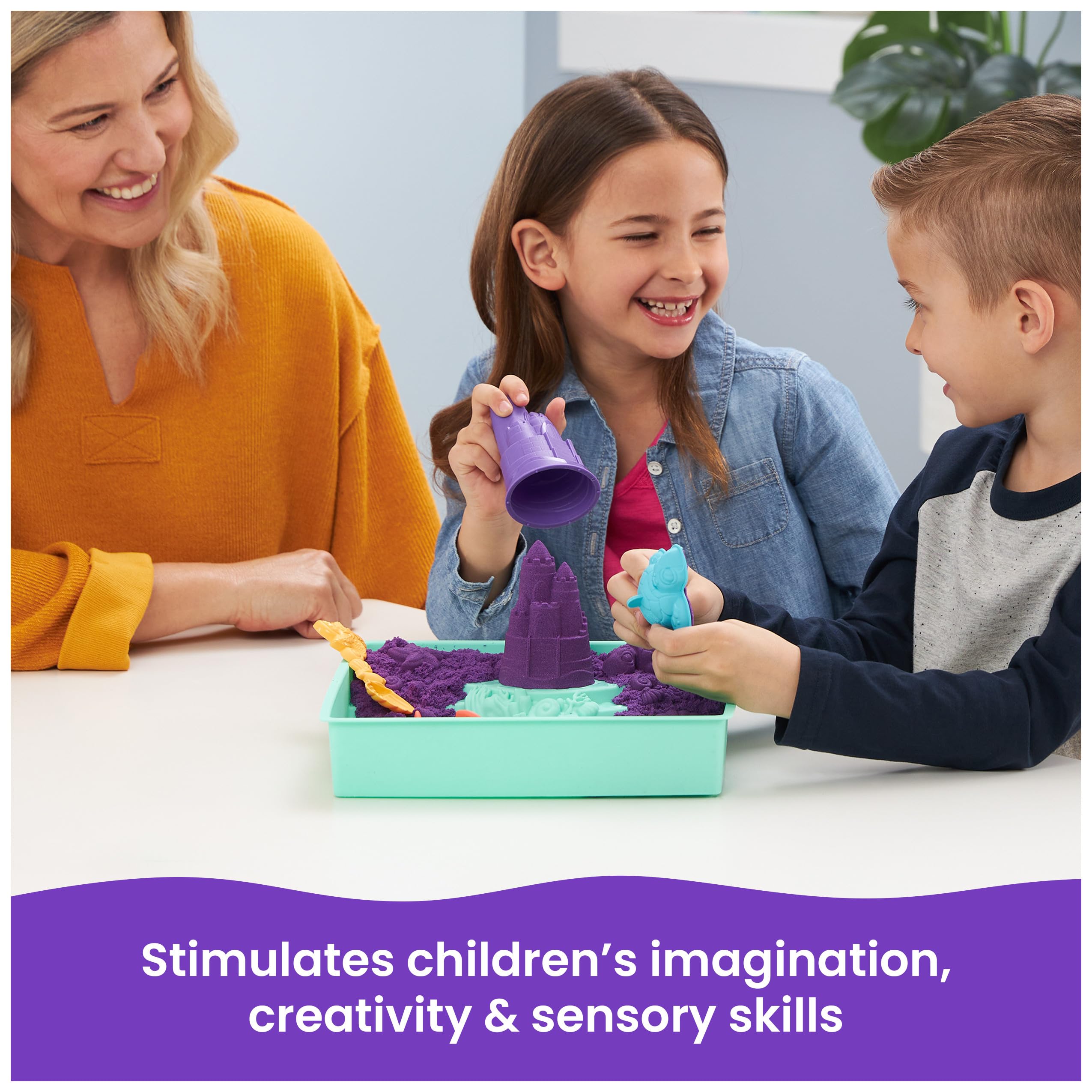 Kinetic Sand - Zestaw piaskownica. Fioletowy piasek do zabawy