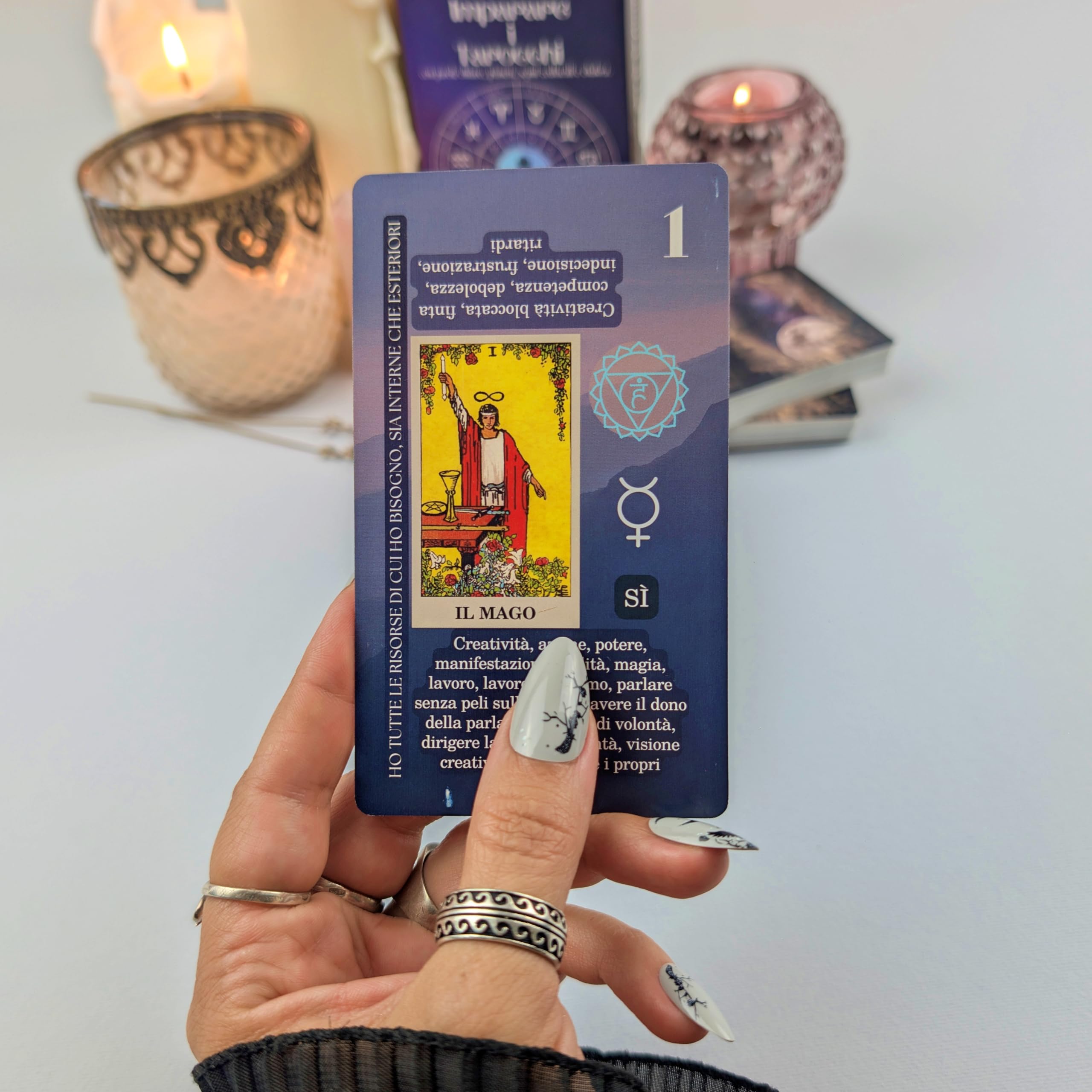Witchy Cauldron Imparare i Tarocchi con parole chiave, pianeti, segni zodiacali e chakra