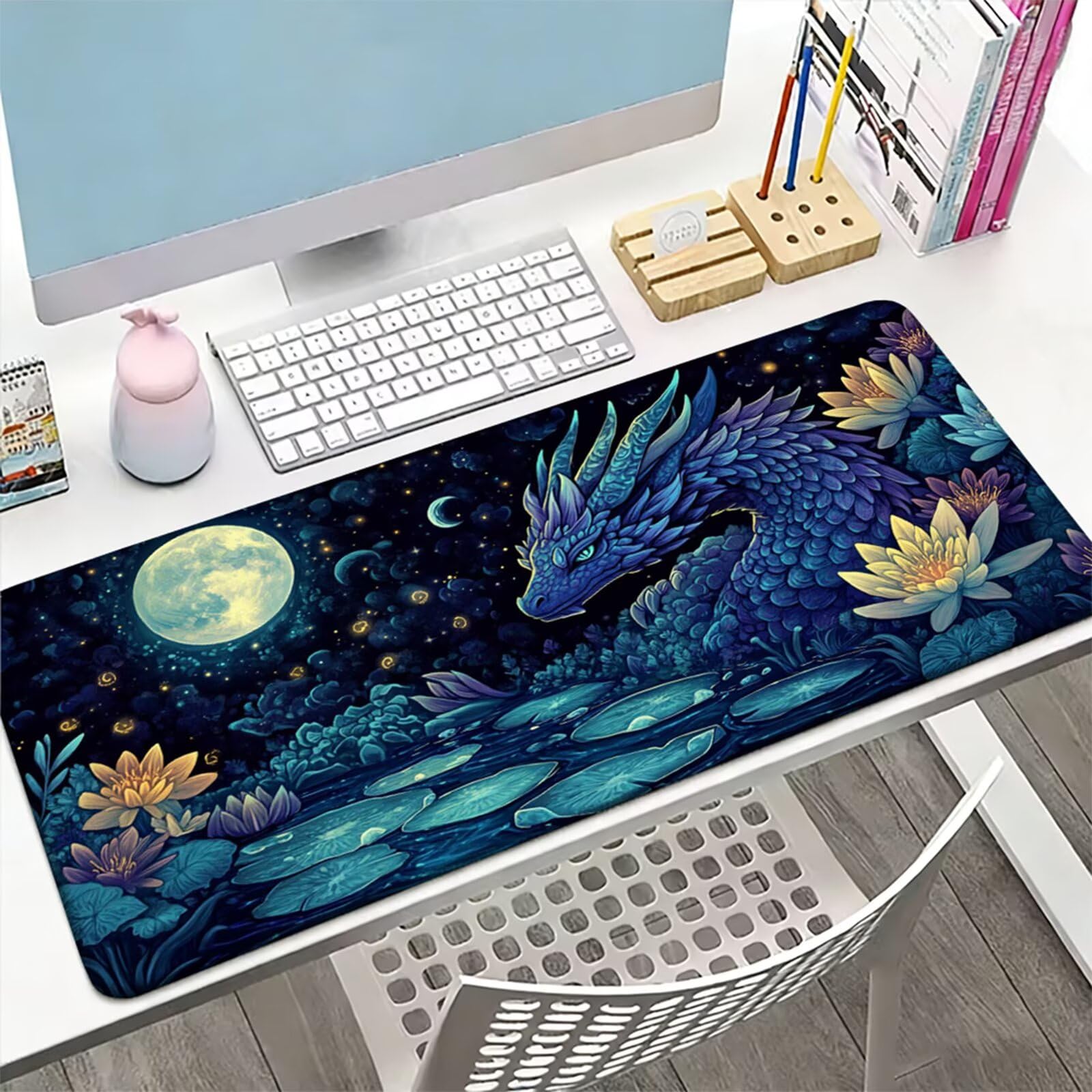 Podkładka pod mysz XXL 1500 x 800 x 3 mm, niebieska duża podkładka pod mysz z wodoodporną i antypoślizgową gumową antypoślizgową smokiem pod ręką biurko zszyte krawędzie, poprawia precyzję i szybkość