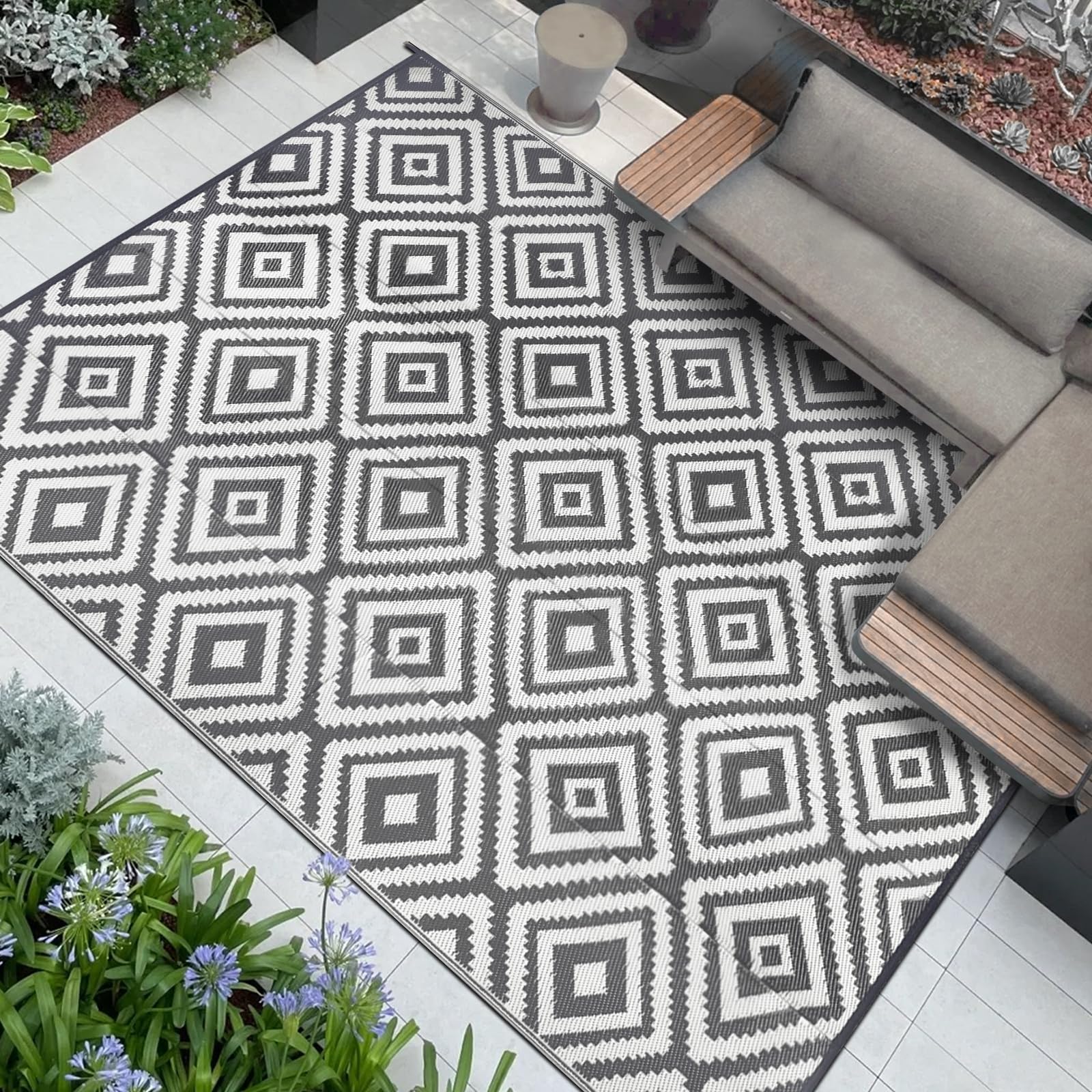 Famibay Outdoor Rug Garden Waterproof Large Outdoor Carpet Patio Rugs Reversible Plastic Straw Mat Lightweight Grey Geometric Garden Carpet for Camping Balcony Deck Porch BBQ 245x305cm