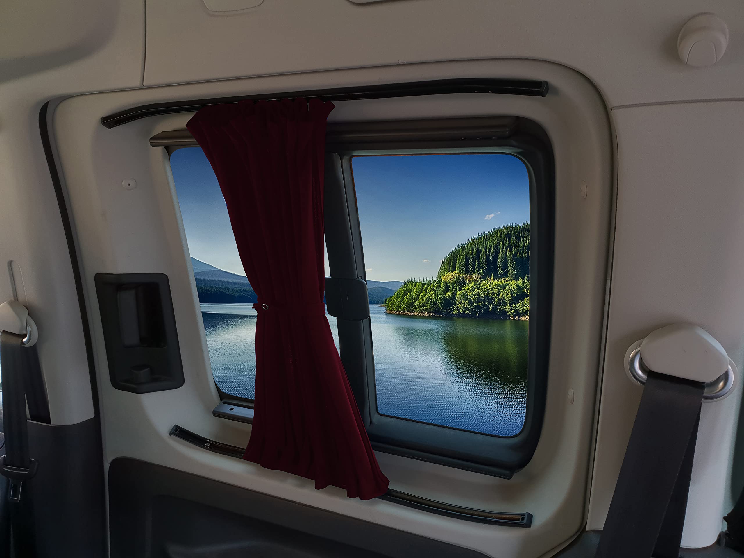 BREMER SITZBEZÜGE Tendine parasole compatibili con VW Caddy 3 & 4 corti, maxi con portellone posteriore 2003 – 2020 in rosso vinaccia, accessori per camper, set di tende
