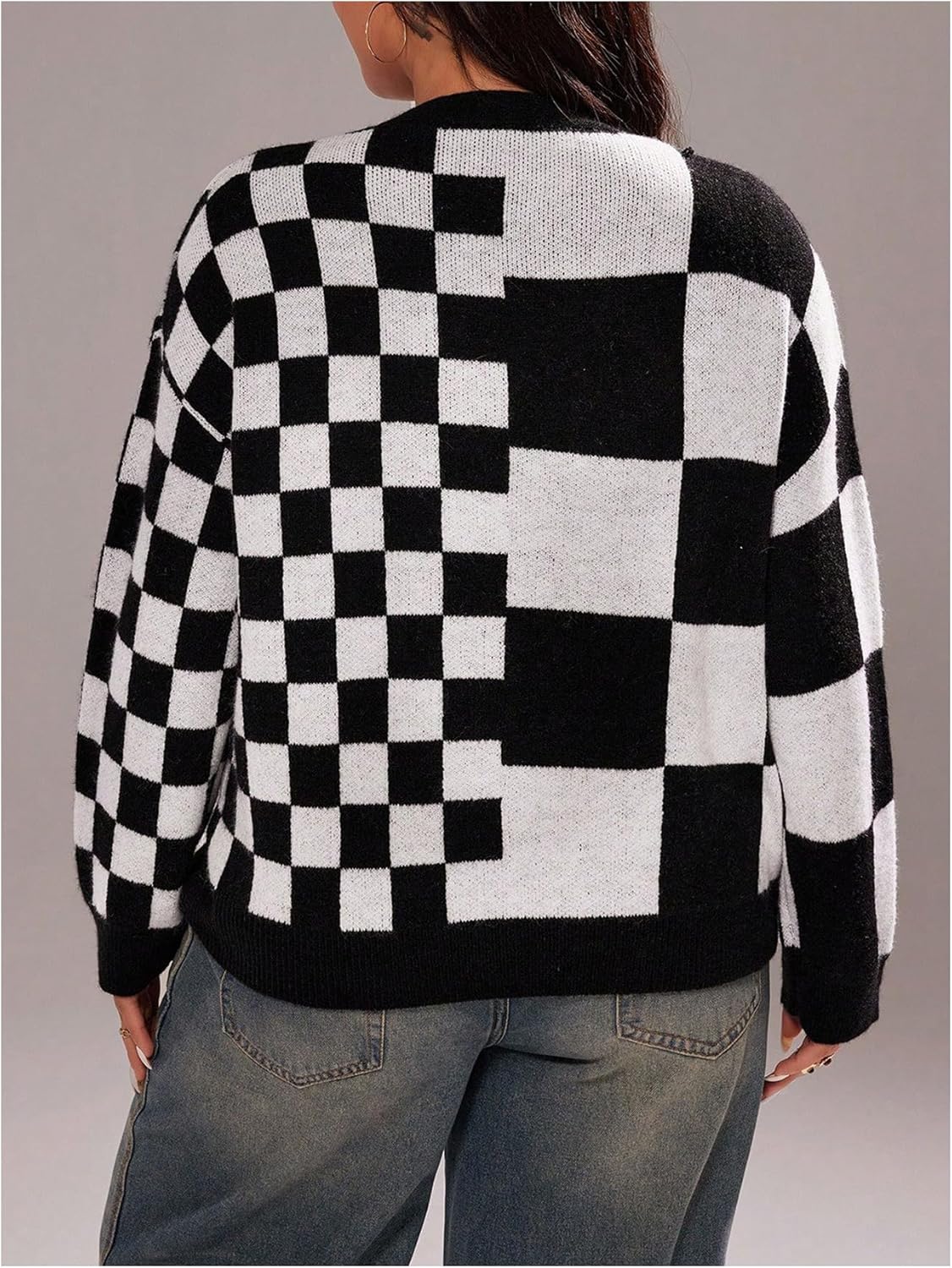 WDIRARA Women's Plus Size Plaid Checkered Cardigan Sweaters Button Down Long Sleeve Knit Outerwear - Image 2