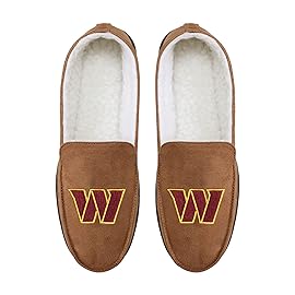 FOCO Washington Commanders NFL Mens Moccasin Slippers - L