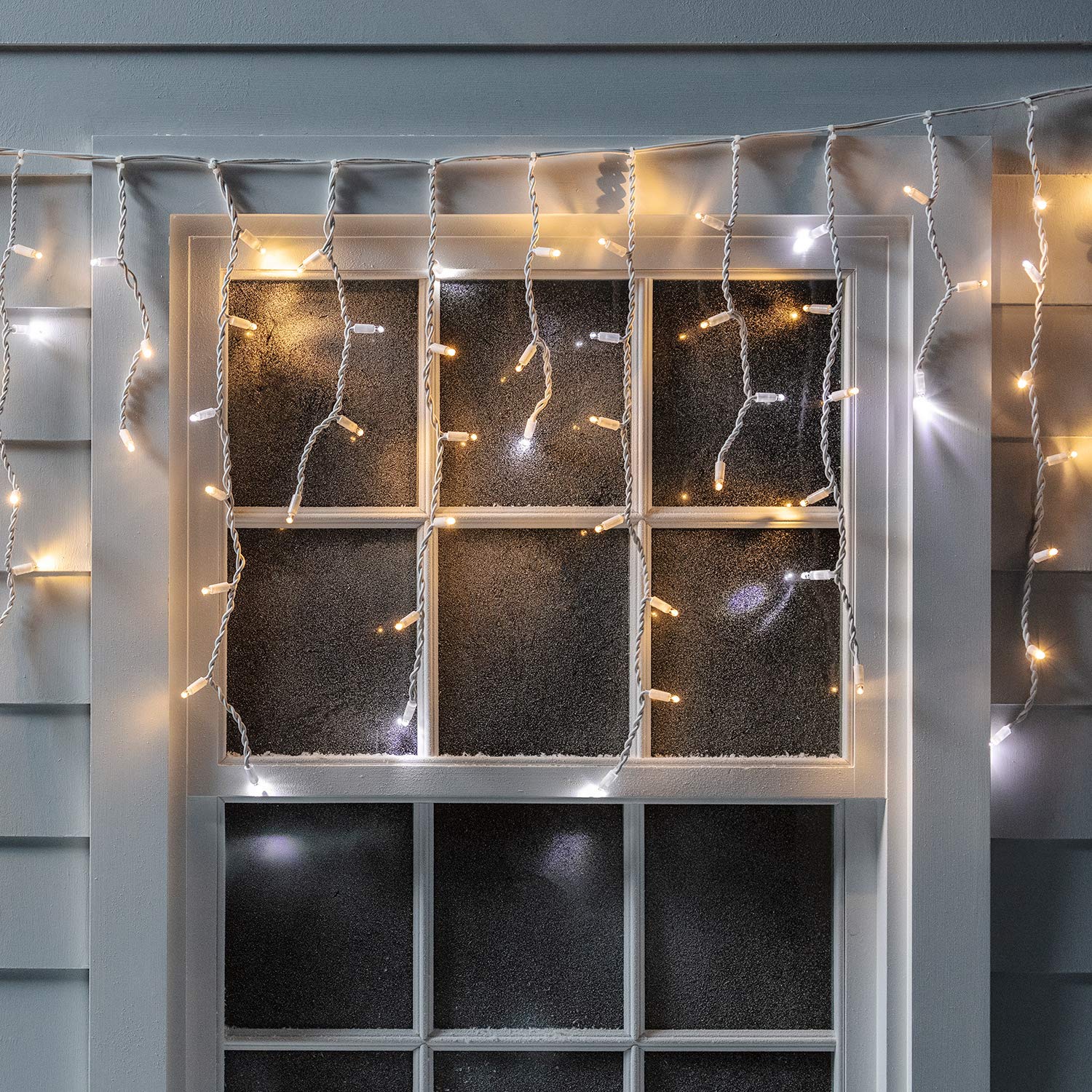 Lights4fun 100er LED Eiszapfen Lichterkette warmweiß mit Blinkeffekt 2m koppelbar PRO Serie